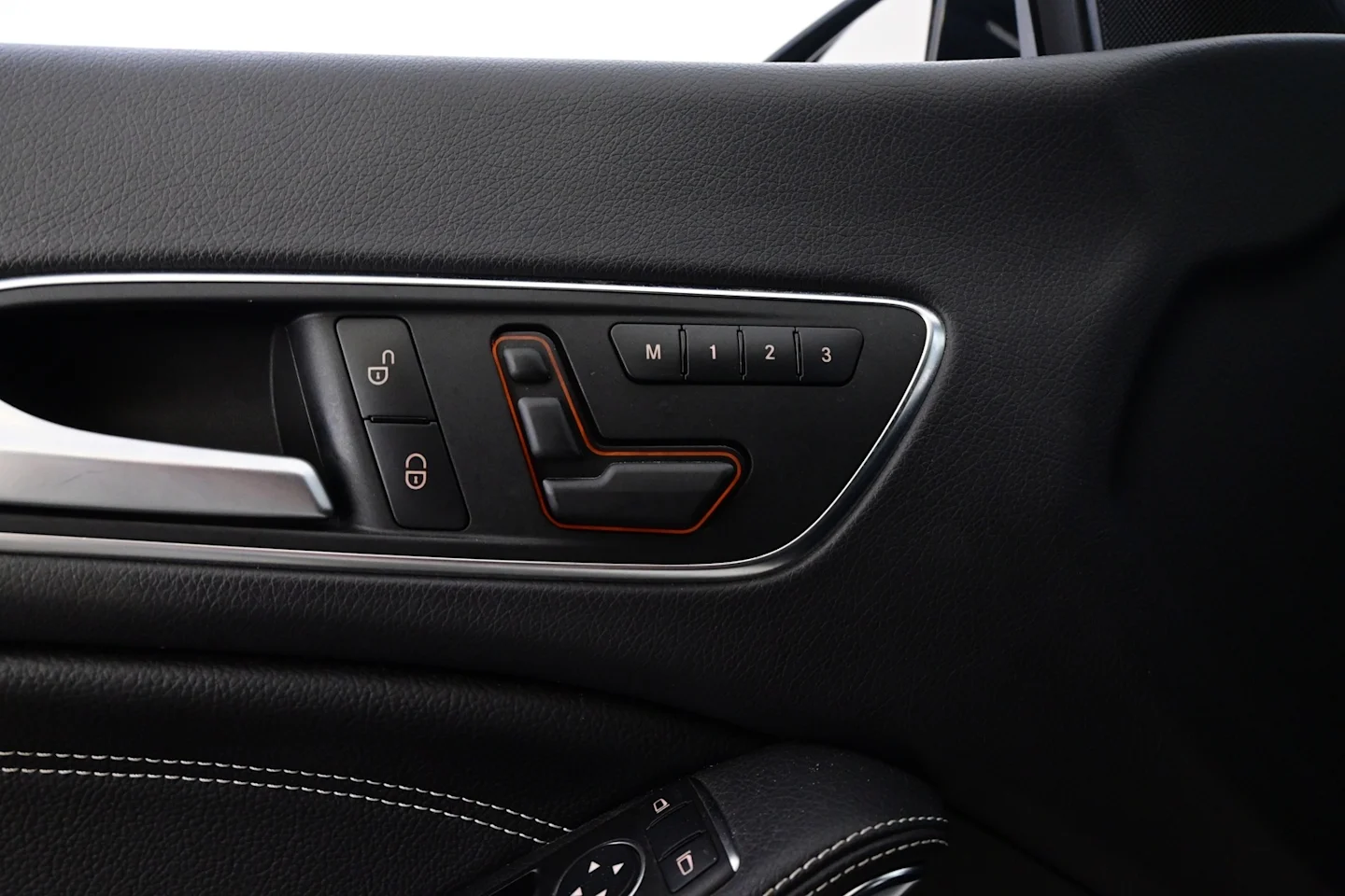Car Image - 4cNpMp9xF5r84CnkPk3E1e