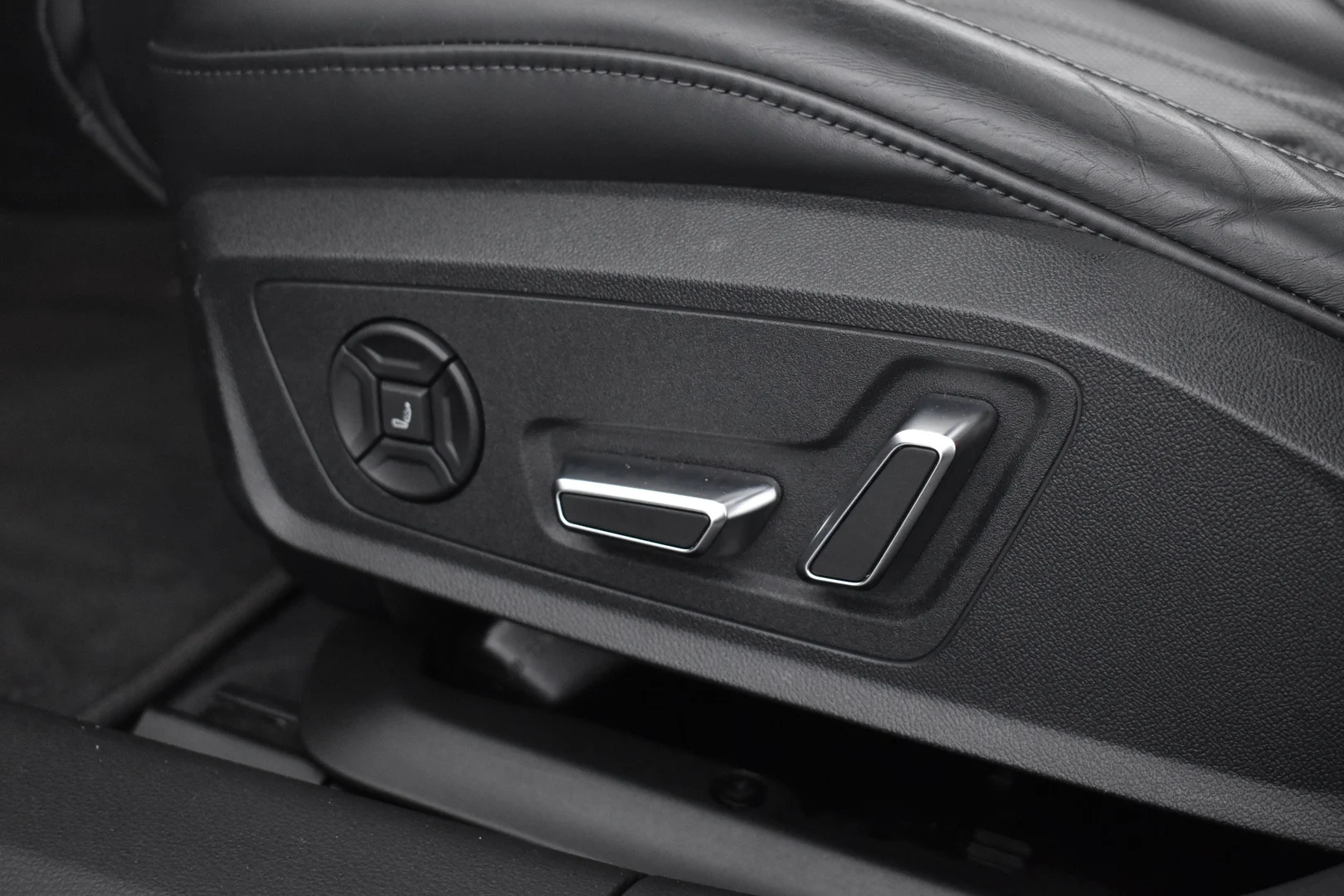 Car Image - 10AZfQKthPl2p7iQJYRNcw