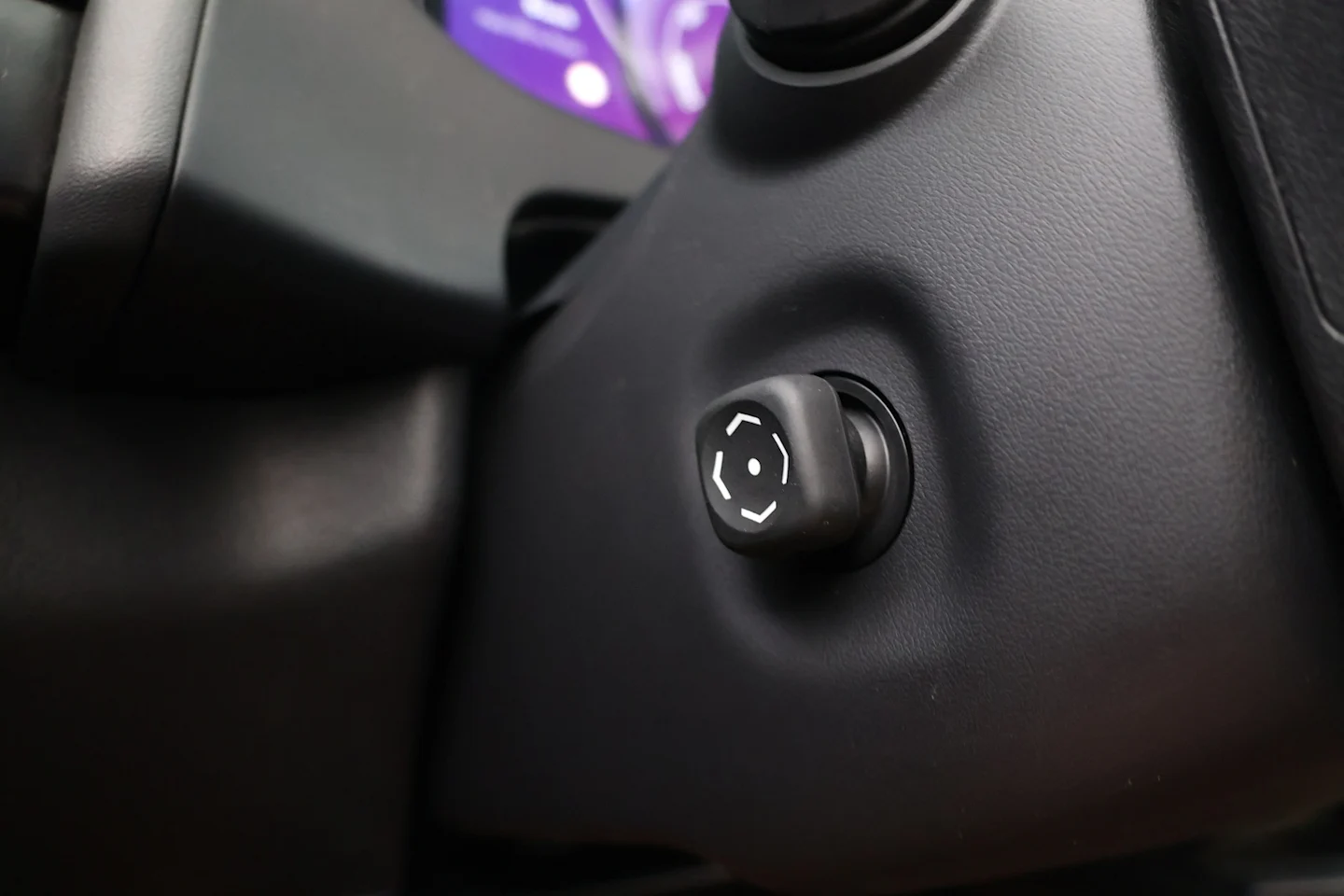 Car Image - 5W3fYYVt907P4hv1aem1RE