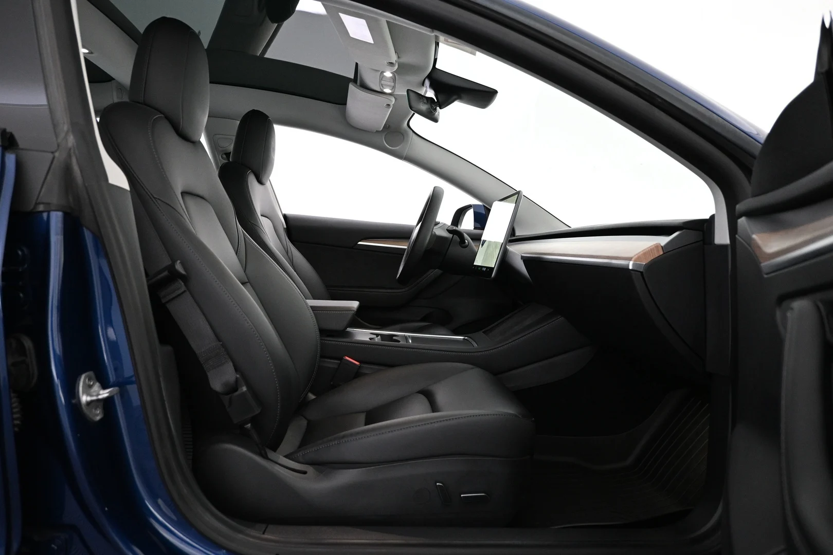 Car Image - 6KFrTvMiPNQIE3udR5bzGI