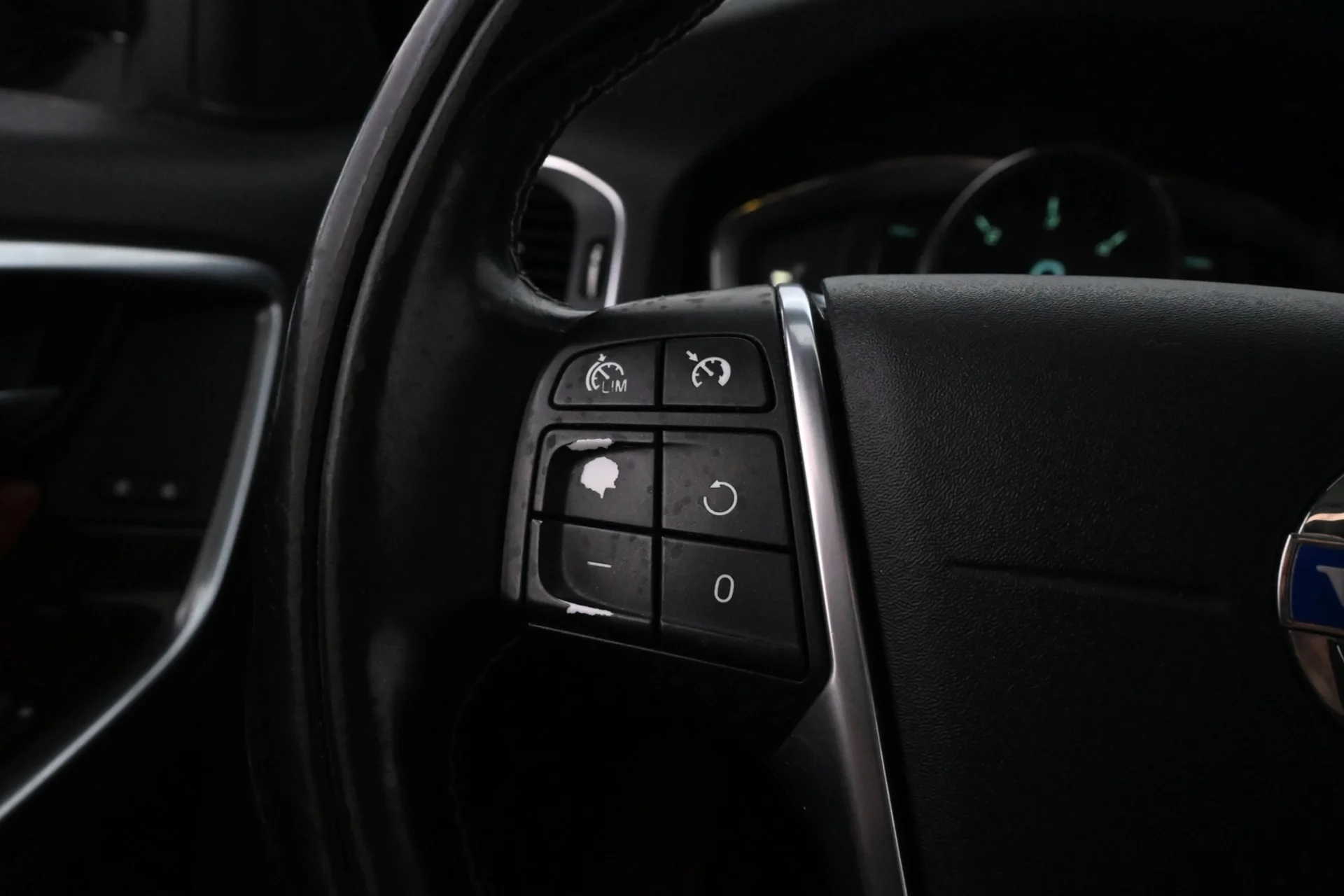 Car Image - 7uHthGtySFWjzgeGJTLOfK