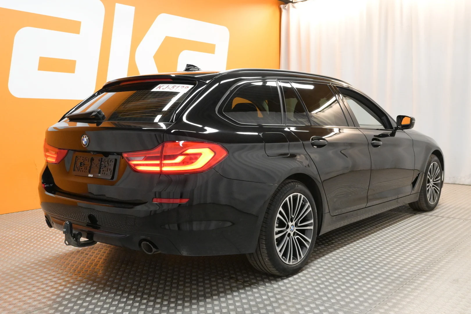 Car Image - Gf9VgdRJ48STAzgiwiKXp