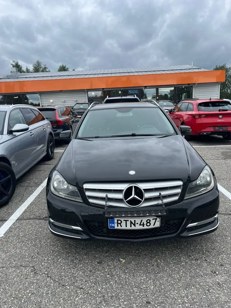 Car Image - 13LYeHBKy1ULsirdjZZ4F5