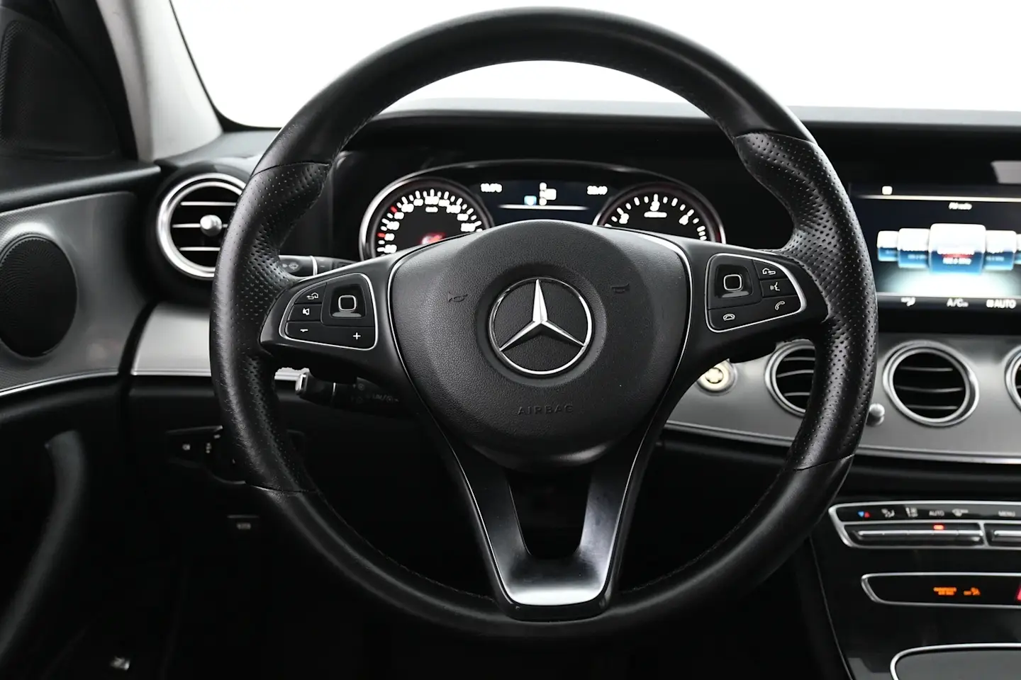 Car Image - 3ByqpgQjtgZnTSbmG1Nrjb
