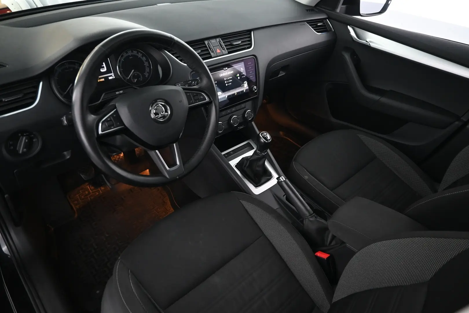 Car Image - 4qdfZVyQGR3c5NWRQheNto
