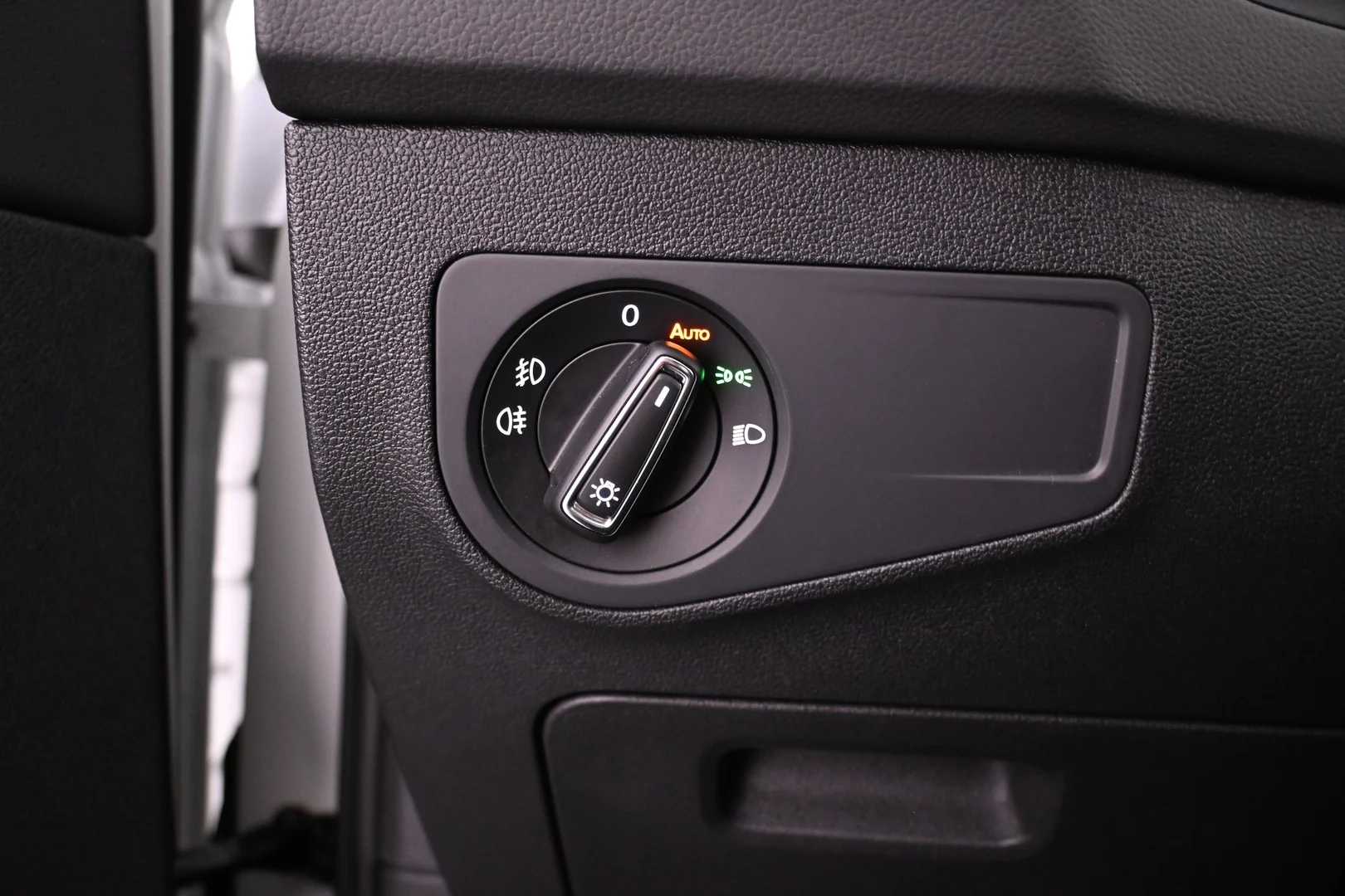 Car Image - 1DKixsXZqbGrLz0NB9OMaP