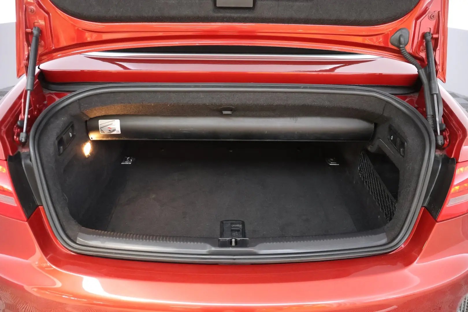 Car Image - 1pRZHCNhBtLaspfmhi3EHO