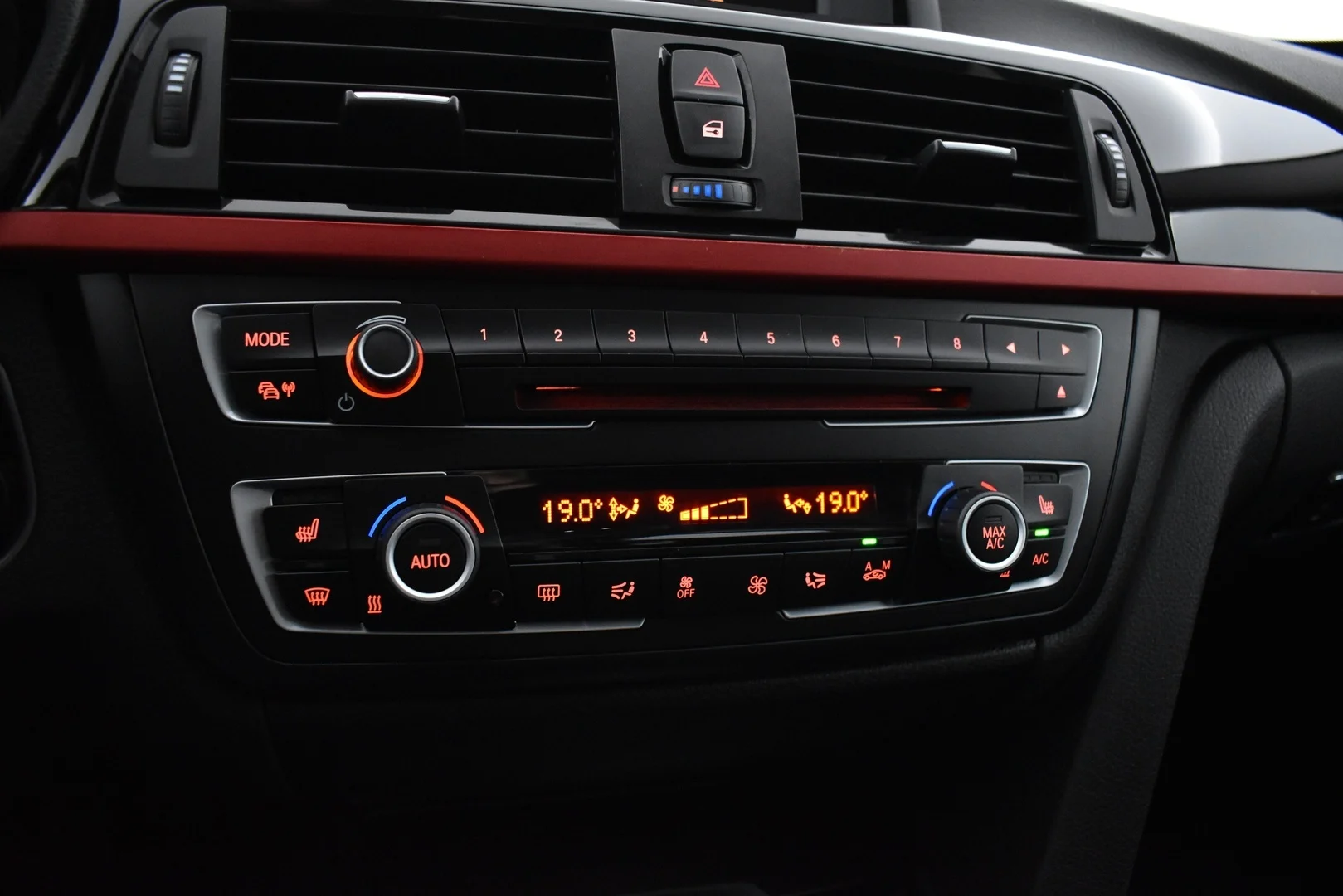 Car Image - 64qHl7rhOh0nhrD94tAXU5