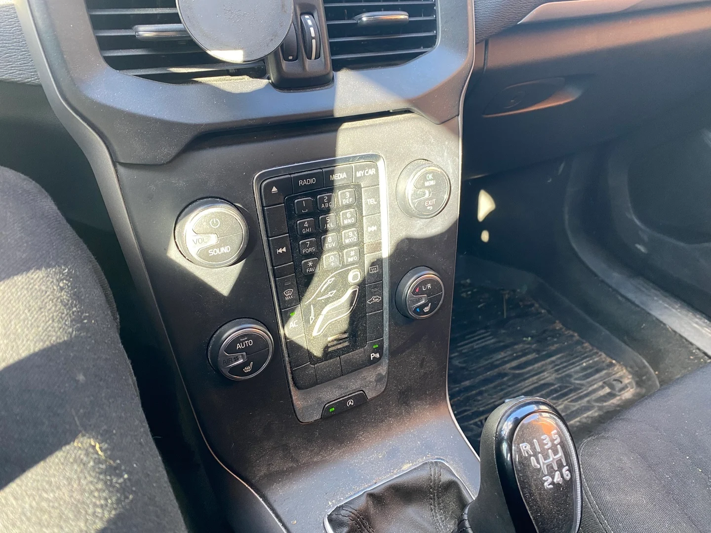 Car Image - 6W6KbuzUeoZghQhEvRnjEL