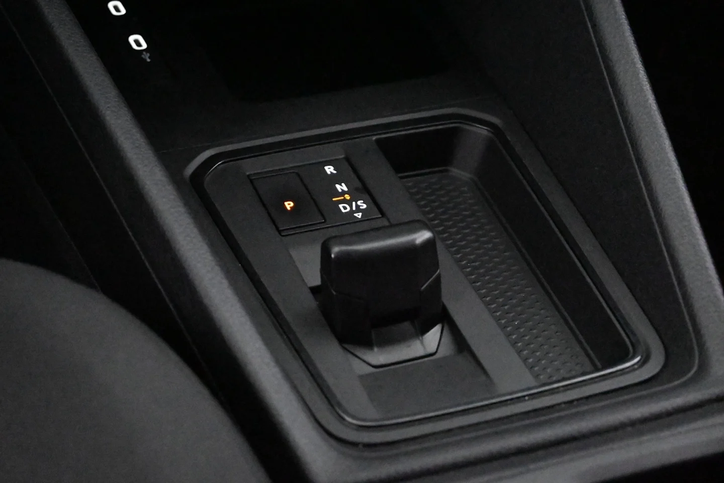 Car Image - 1Yq5mimrnCFRGzukW3lQU7