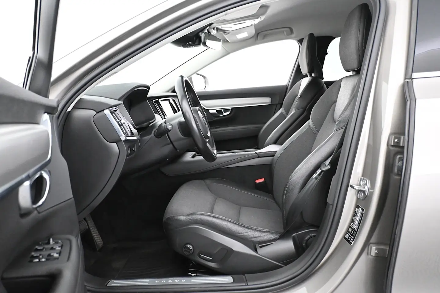 Car Image - 7Mua9KHQ6uQL3Akk81ITWf