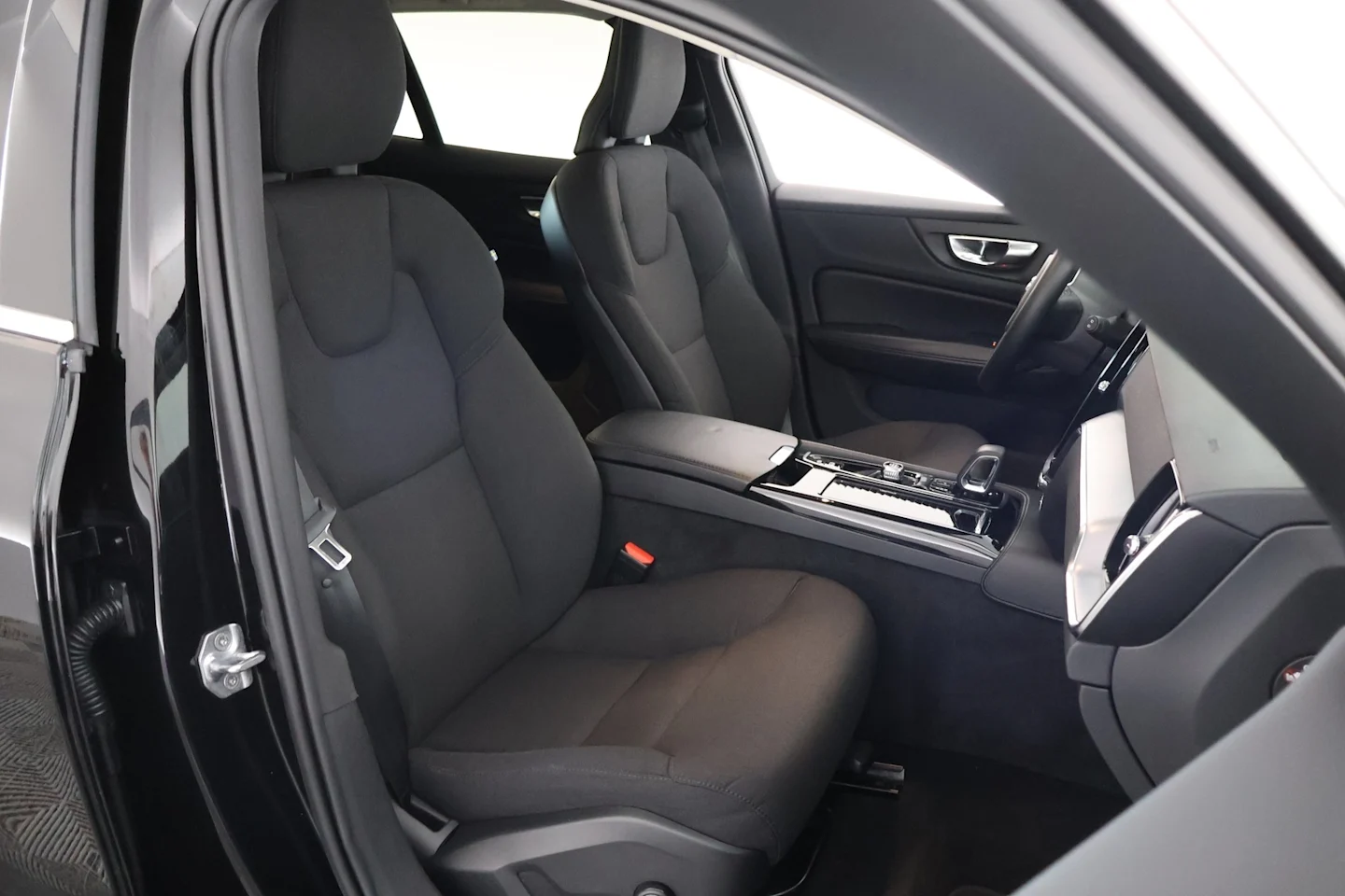 Car Image - 15hmdbm0guGGTWv96GkkPo