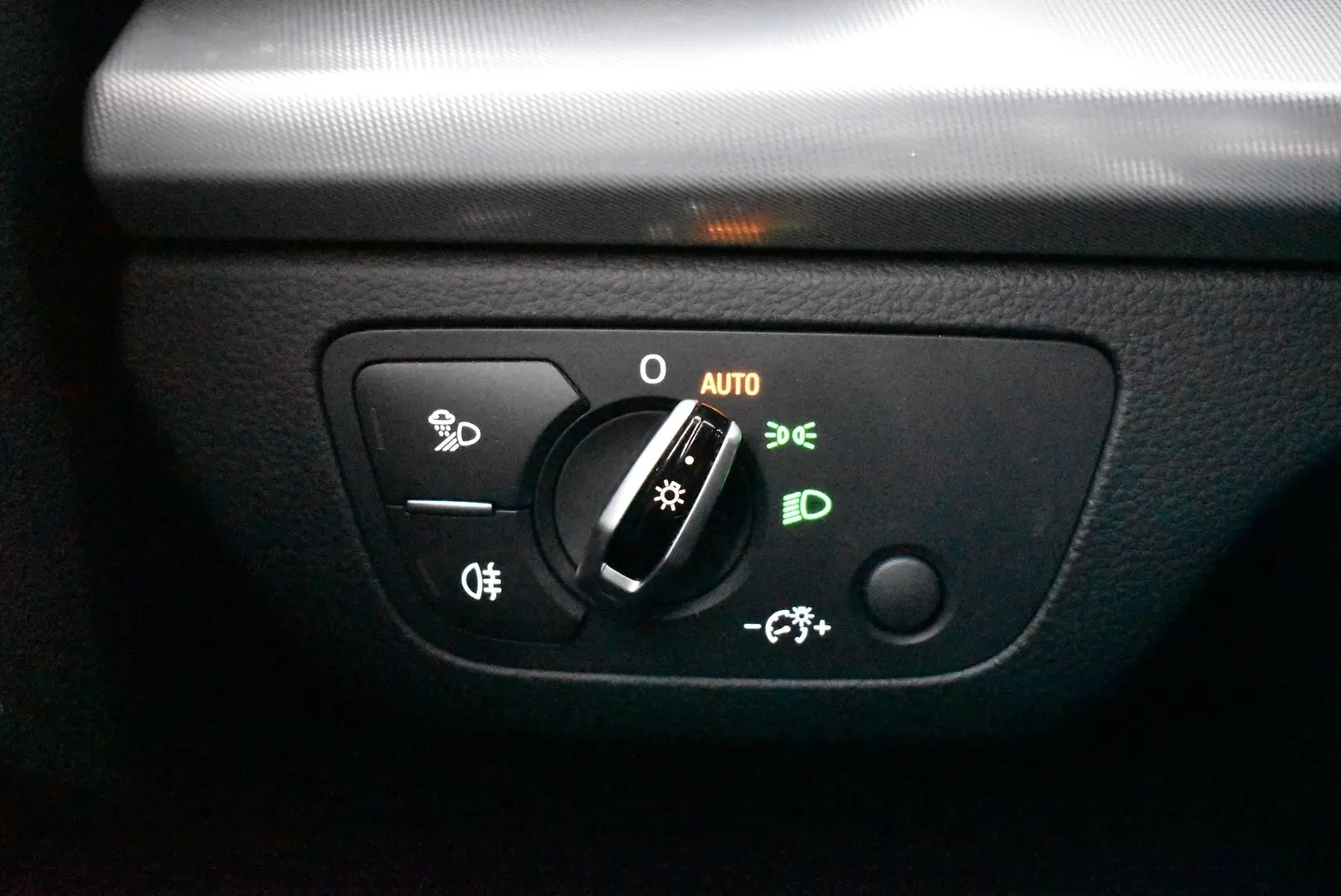 Car Image - 4fmlE00brmIn55Gu79ZtDH