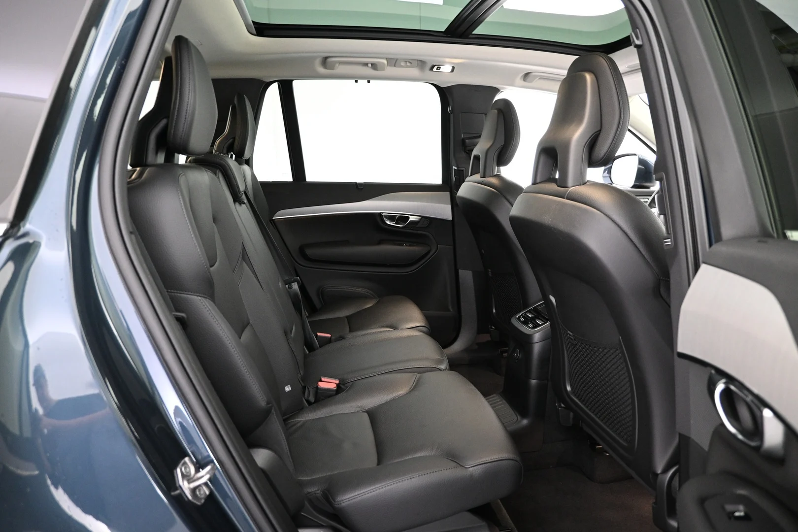 Car Image - 4iVq9HSwysAdIOQovkIKNw