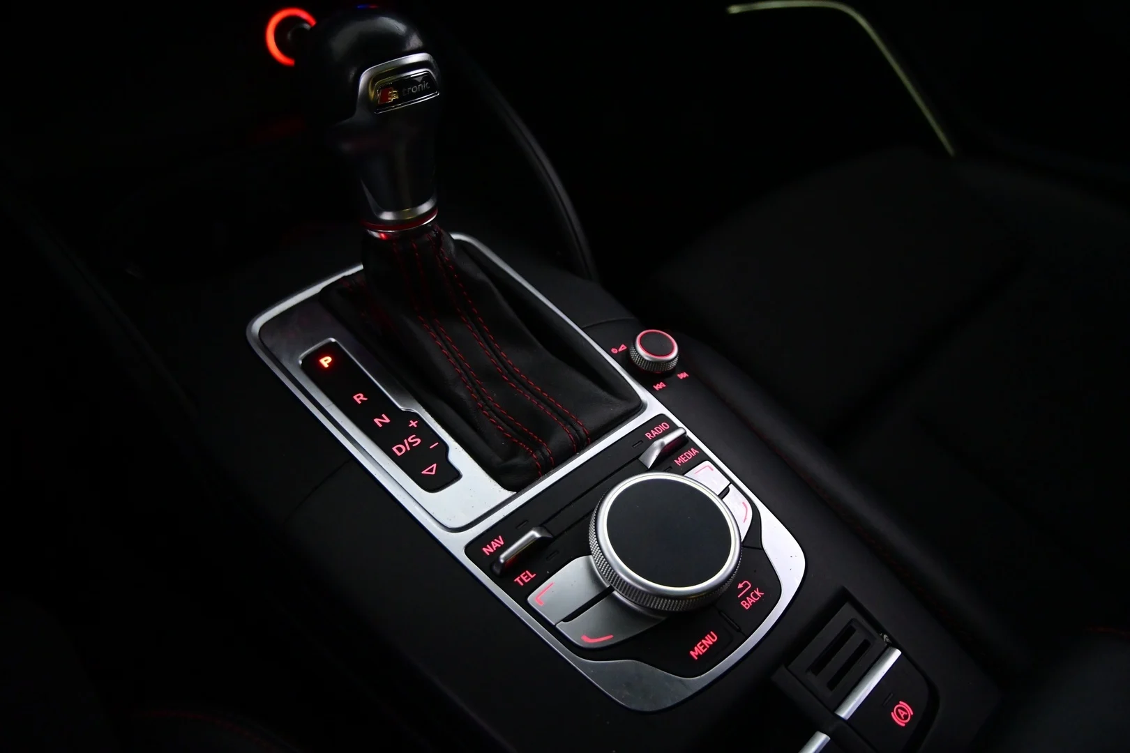 Car Image - 1YbHLCdSPqmgdphdeYn5O4