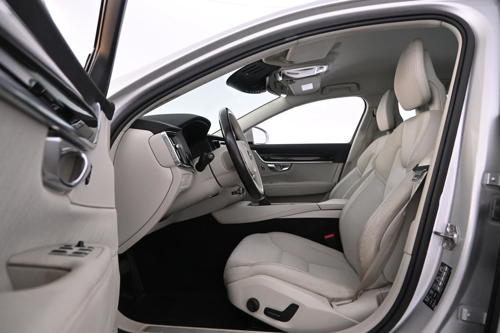 Car Image - NlhmRkUGv9eCgI8MpNVaS