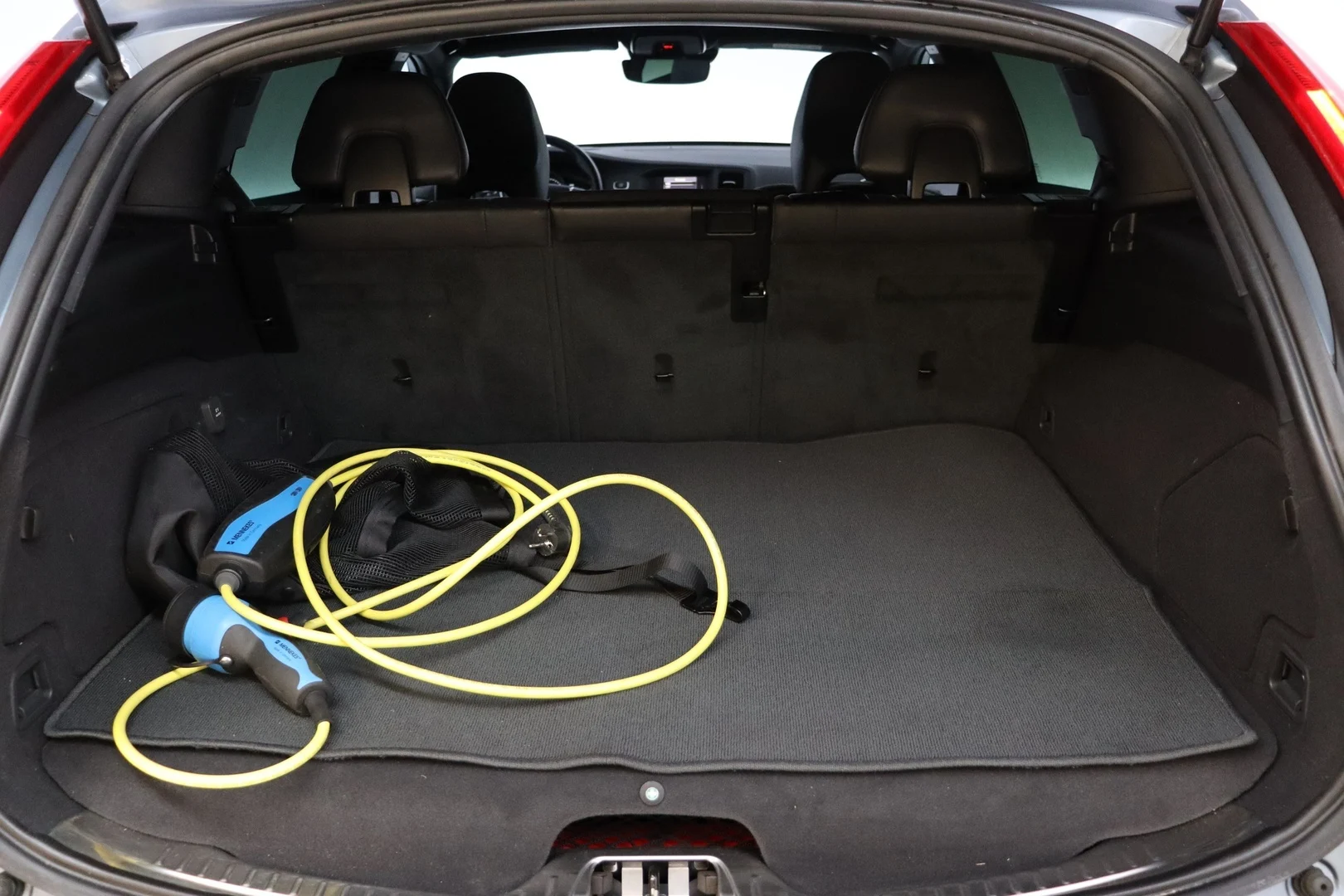 Car Image - 1rVvlCyR7KnDAGvxkTUJ1U