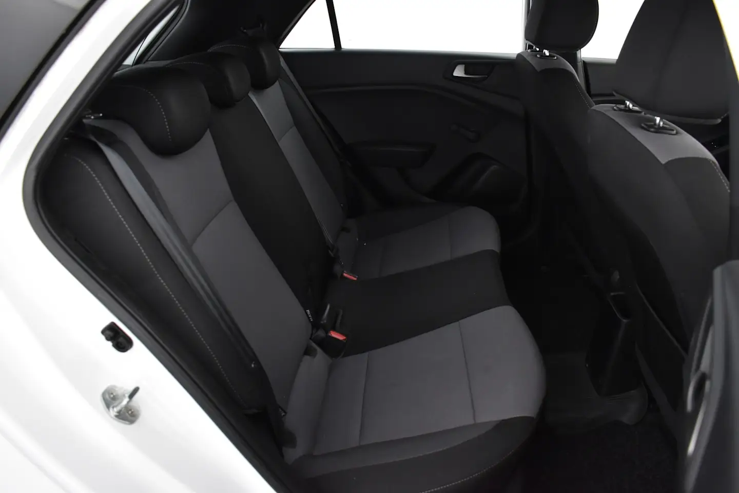 Car Image - 3L1OfCiLePzKxwrYpHSXgj