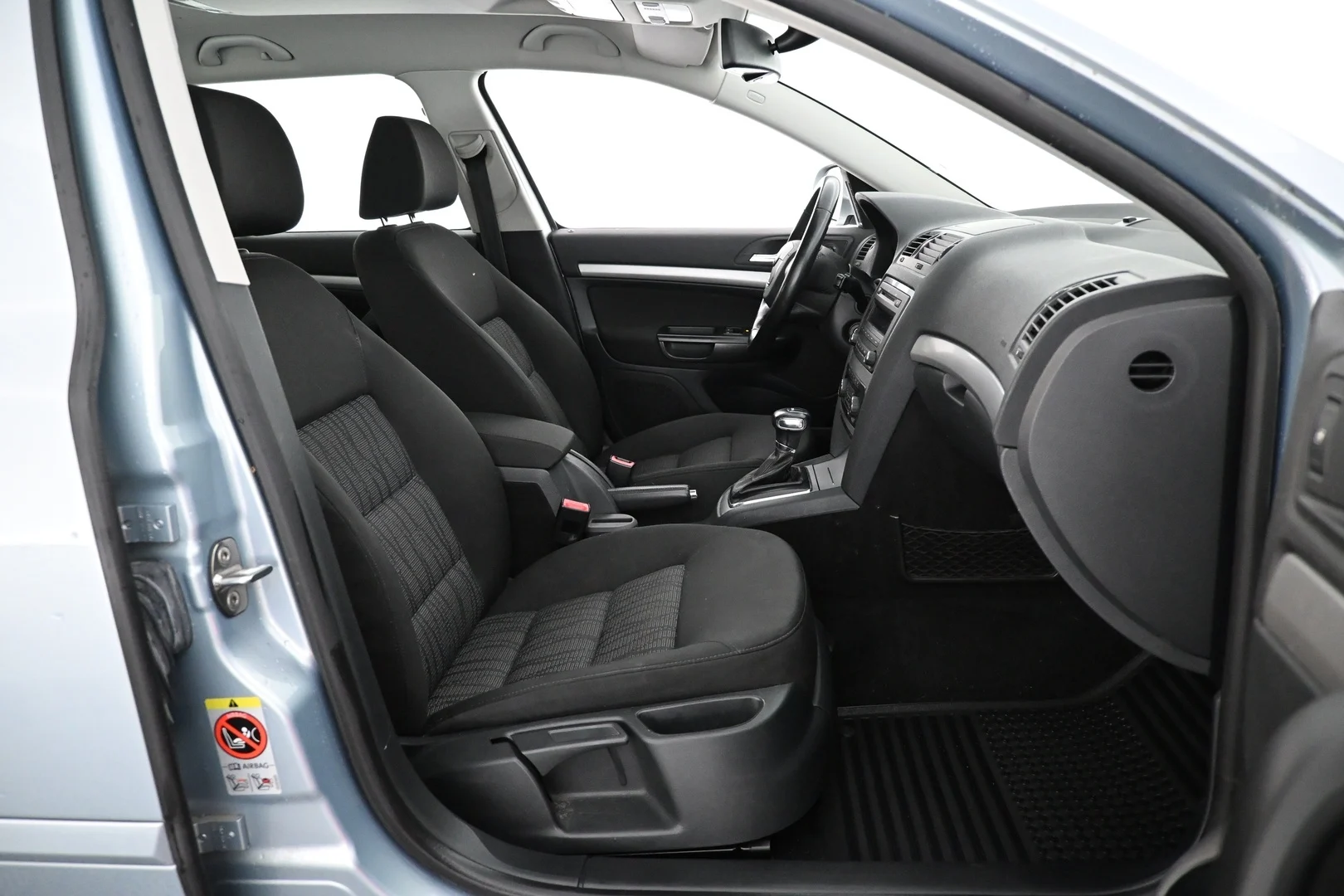 Car Image - 75MhRN1dHfgi64CAg0T1ty