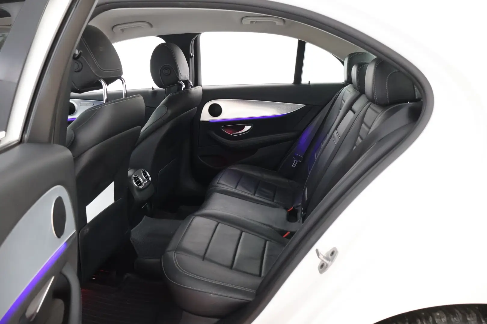 Car Image - 2OS83CCrhTjmdkDiHs4hvc