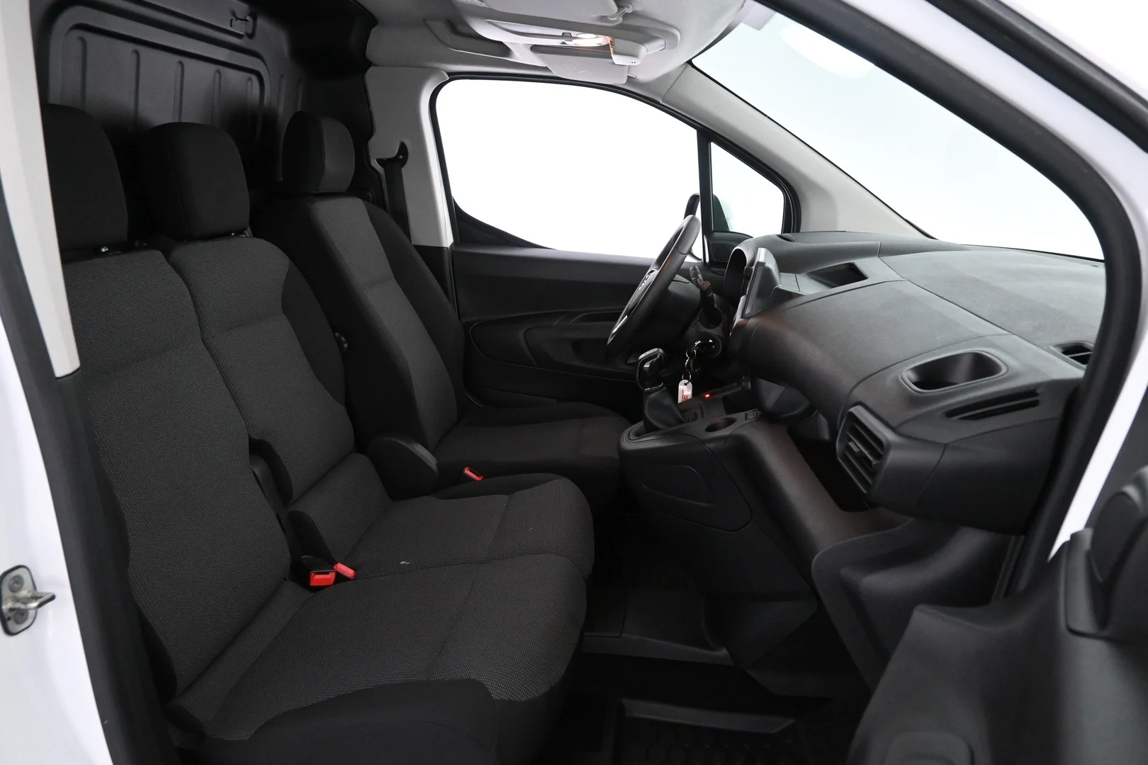 Car Image - zl5Cxtgs1cF4gSU2IgR6r
