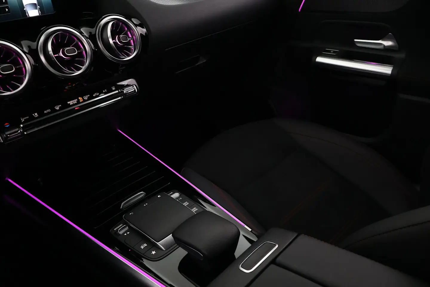 Car Image - 3ZDpOqvQDpwuSDrijrTvIJ