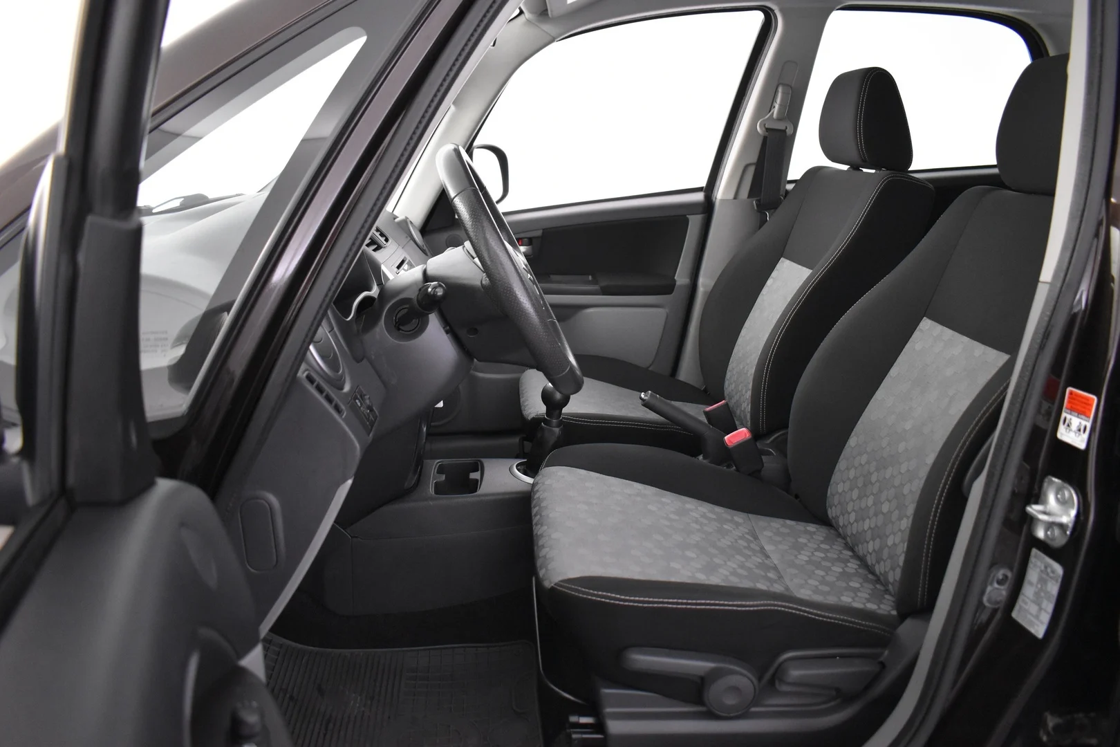 Car Image - 2gCm74f5GLrtZF53YNEDF5