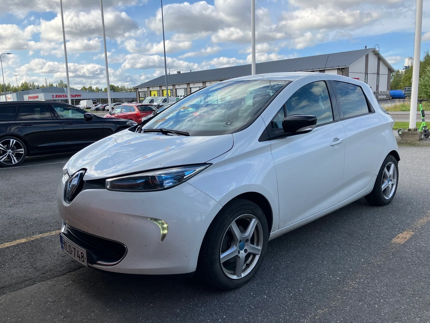 Car Image - 4A4Dy0LdReJDOYafufHFgC