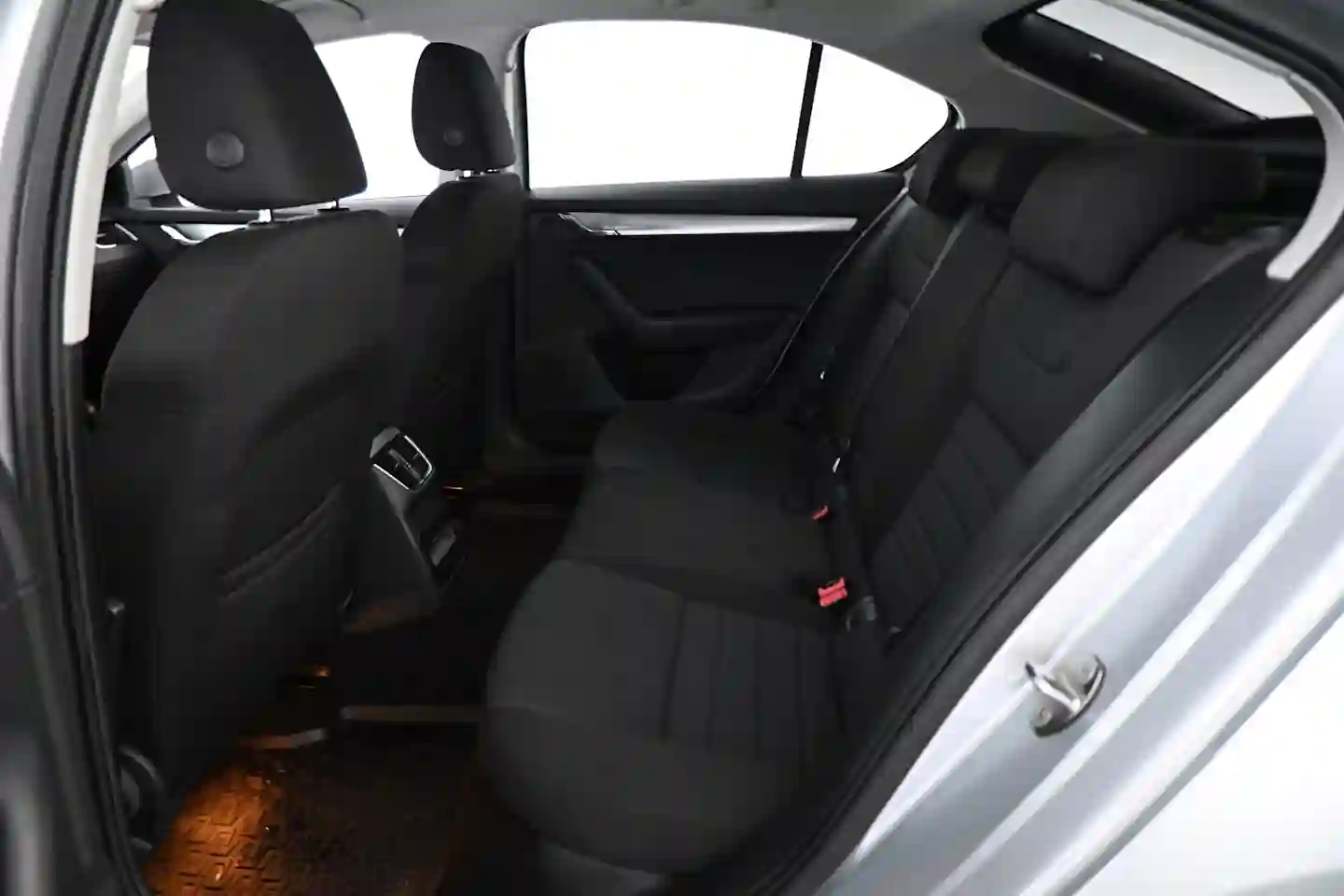 Car Image - 7fH9ATi2ufQmDMcmvsRx9i