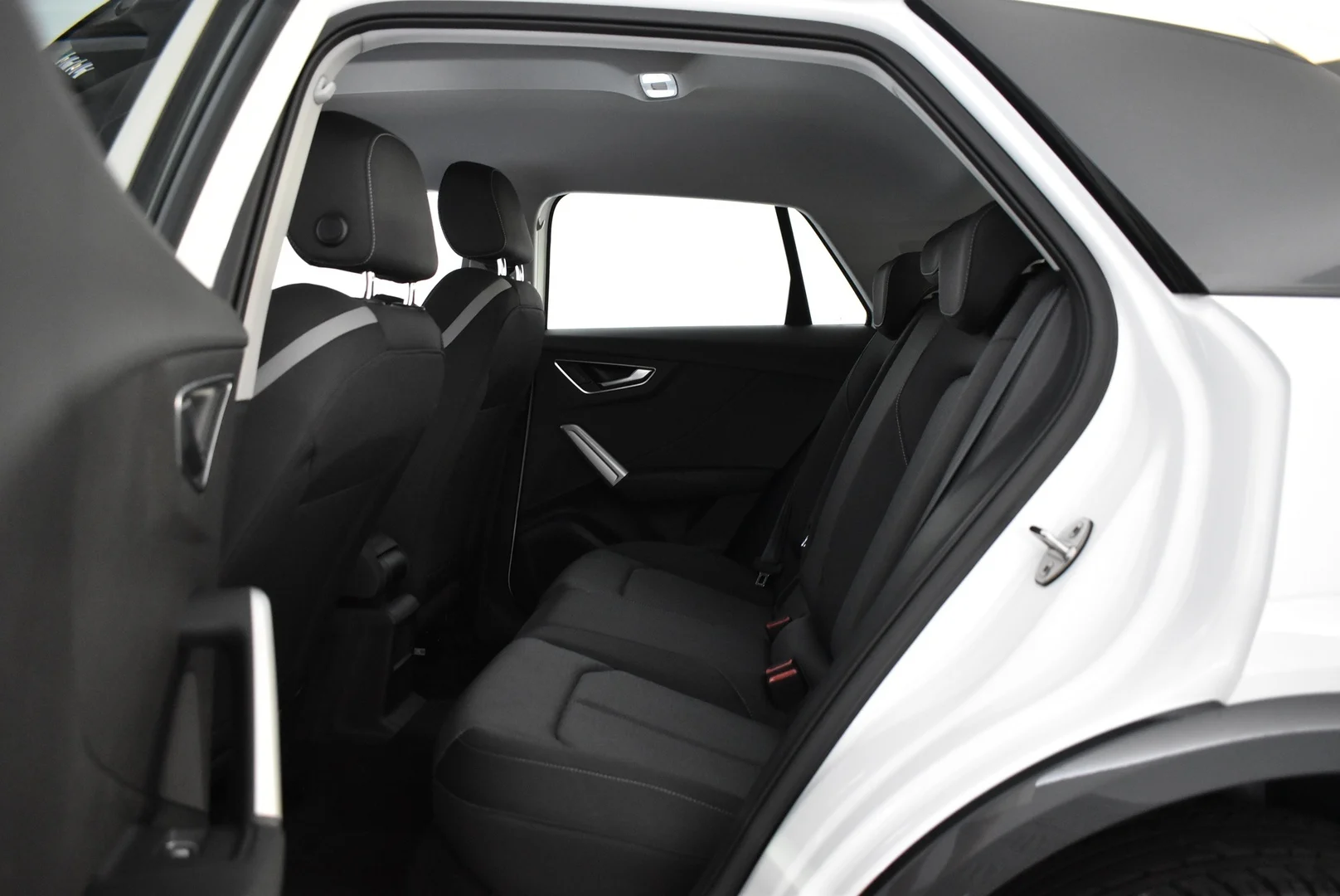 Car Image - 2MofAjxbUkTMbwg4URzJFp