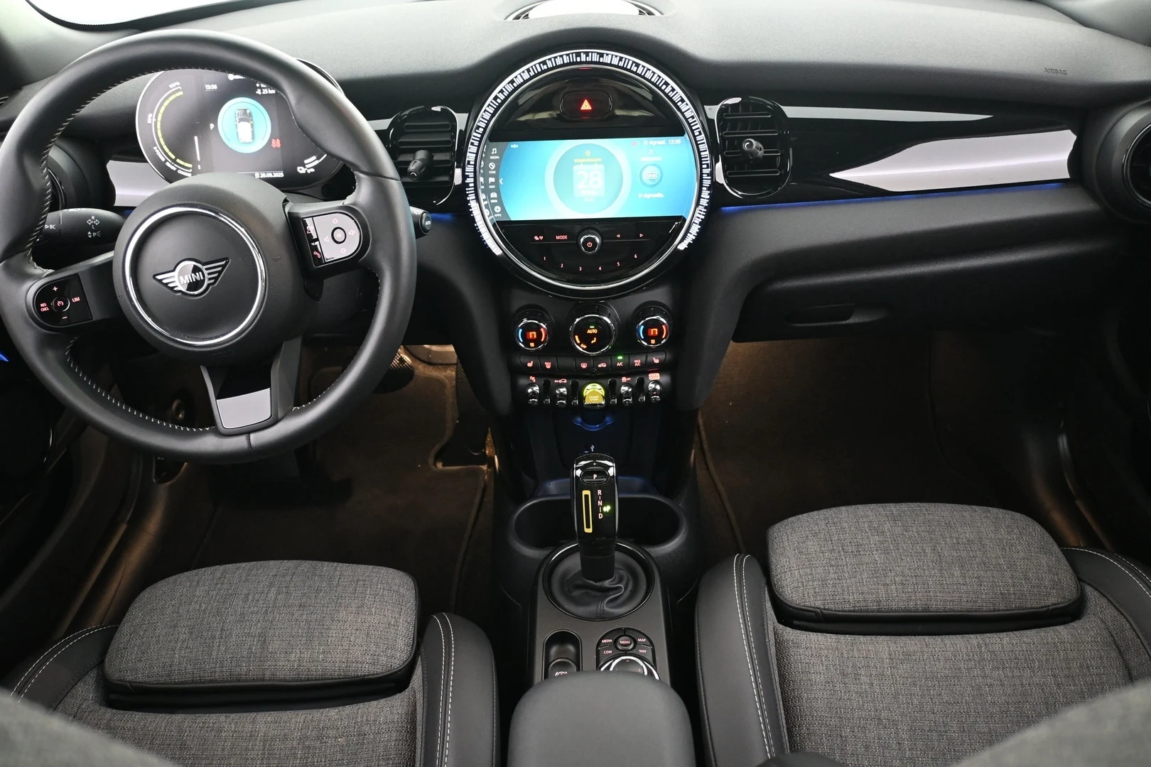 Car Image - 1zGAhR2S3ig2GkO3Uz4Kdc