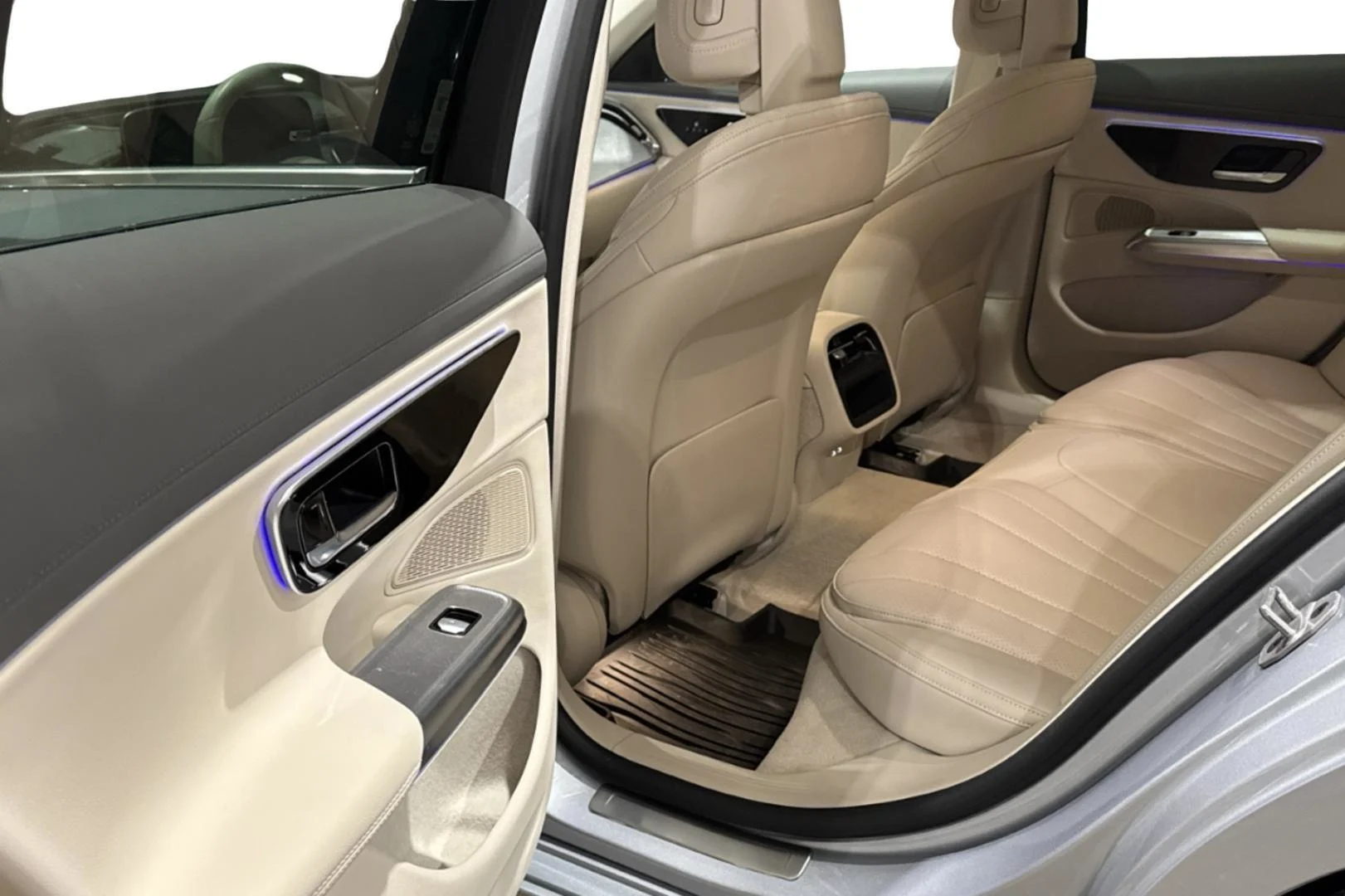 Car Image - 3zJookb1JIUK7M4xlJlQob