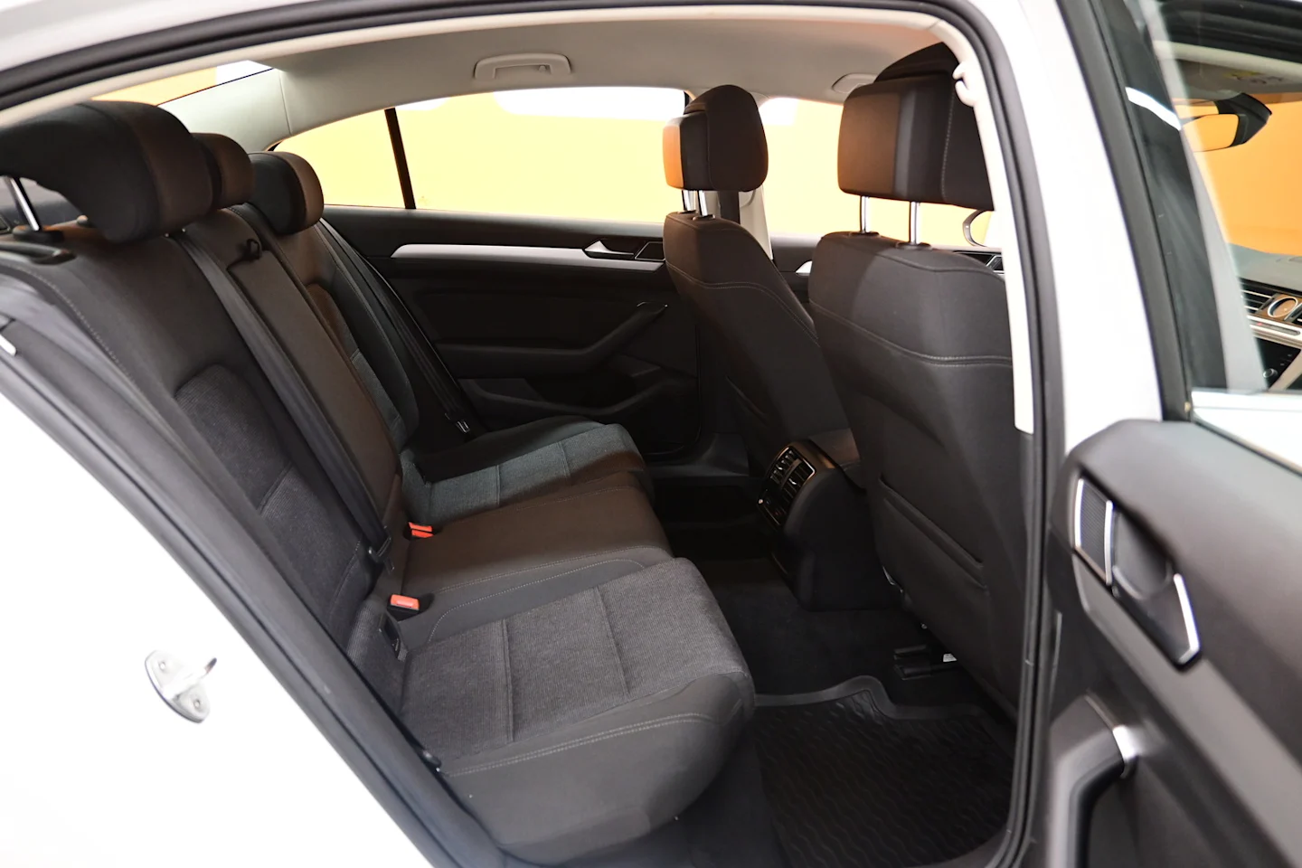 Car Image - 1WRe81Snju16JBDx9x4H1F