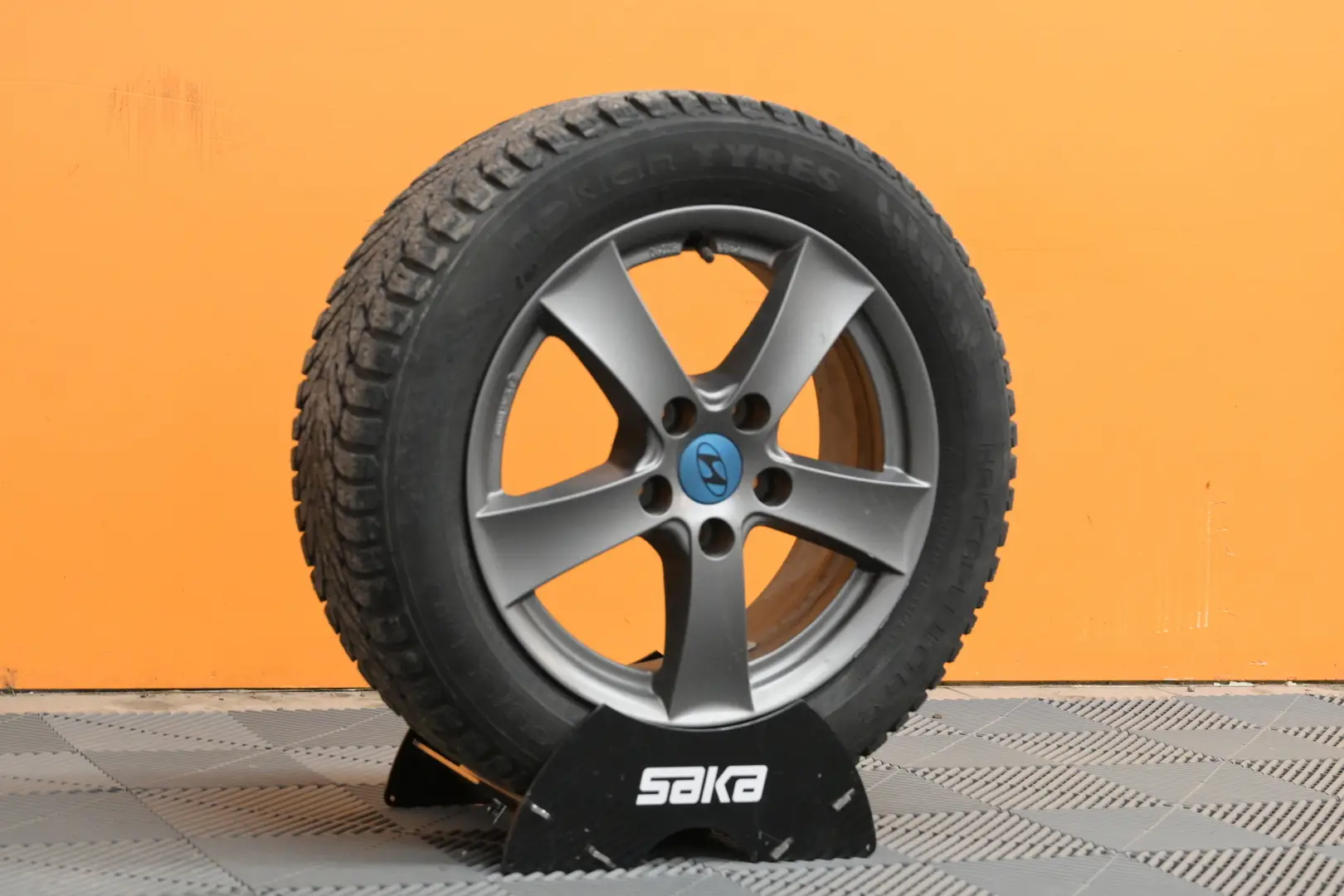 Car Image - 1uFz45u47rCosbxIWG1mxH