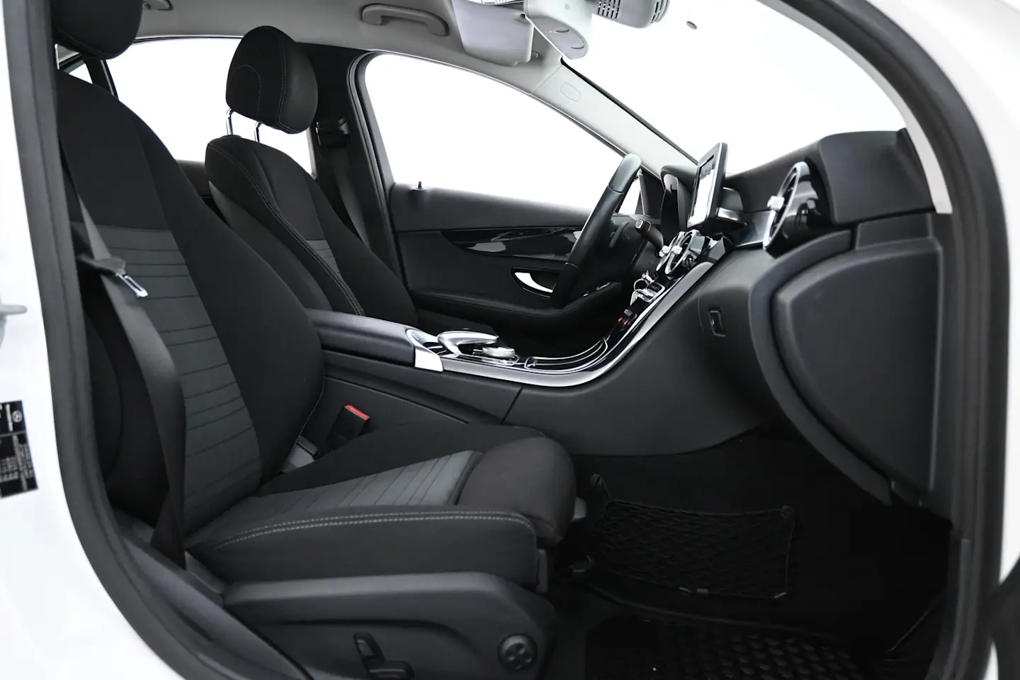 Car Image - 7pTS1EZrqElYoia4v2ClCm