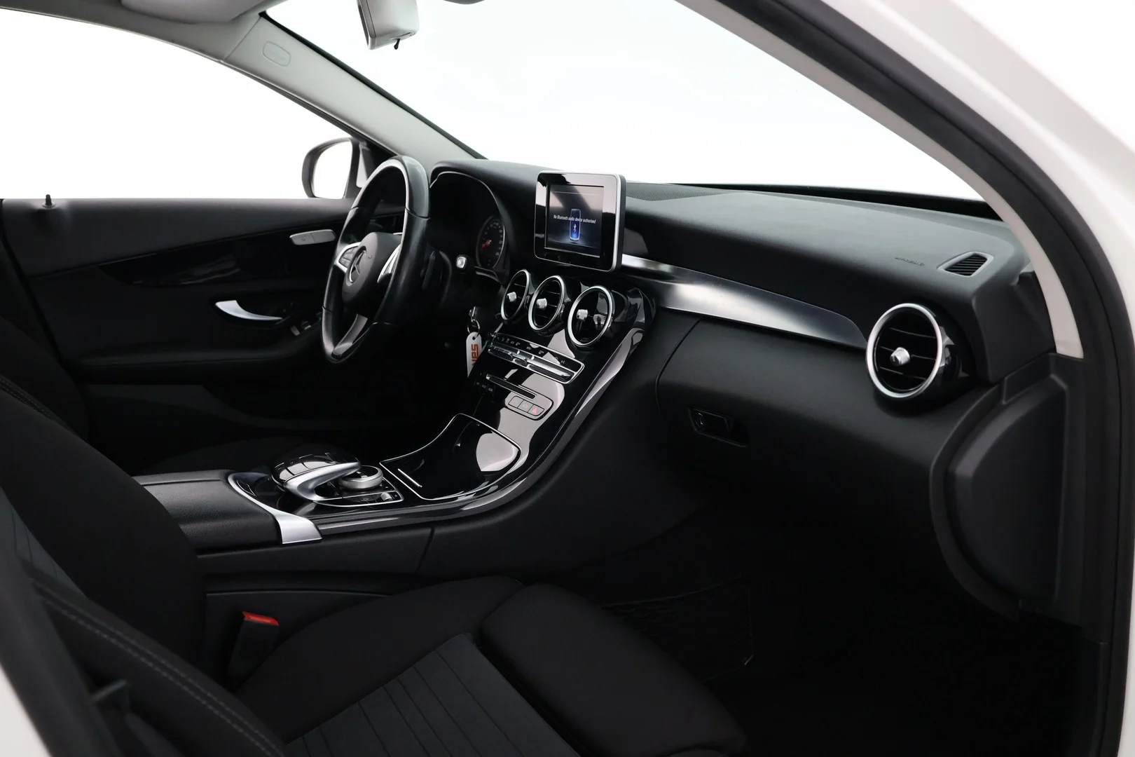 Car Image - 4dJOdvCzLcQS8ufC0aBqYM