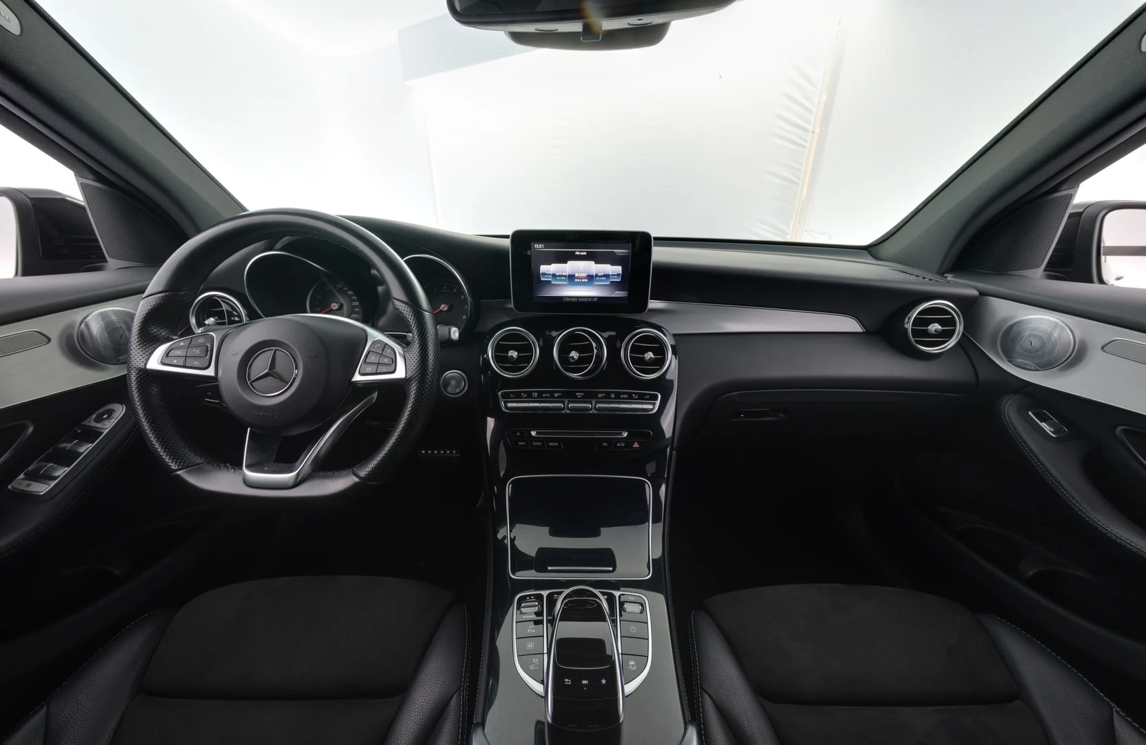 Car Image - DCG1bBBNO3Ugu5wtczFRe