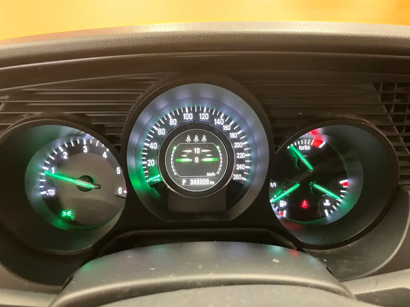 Car Image - 1aKUHnX1JDkFvxR7H8yOoL