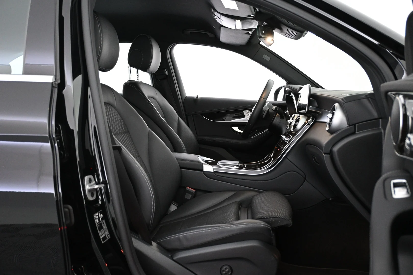 Car Image - 6H2r5xwdSU8rhUpXaard6D