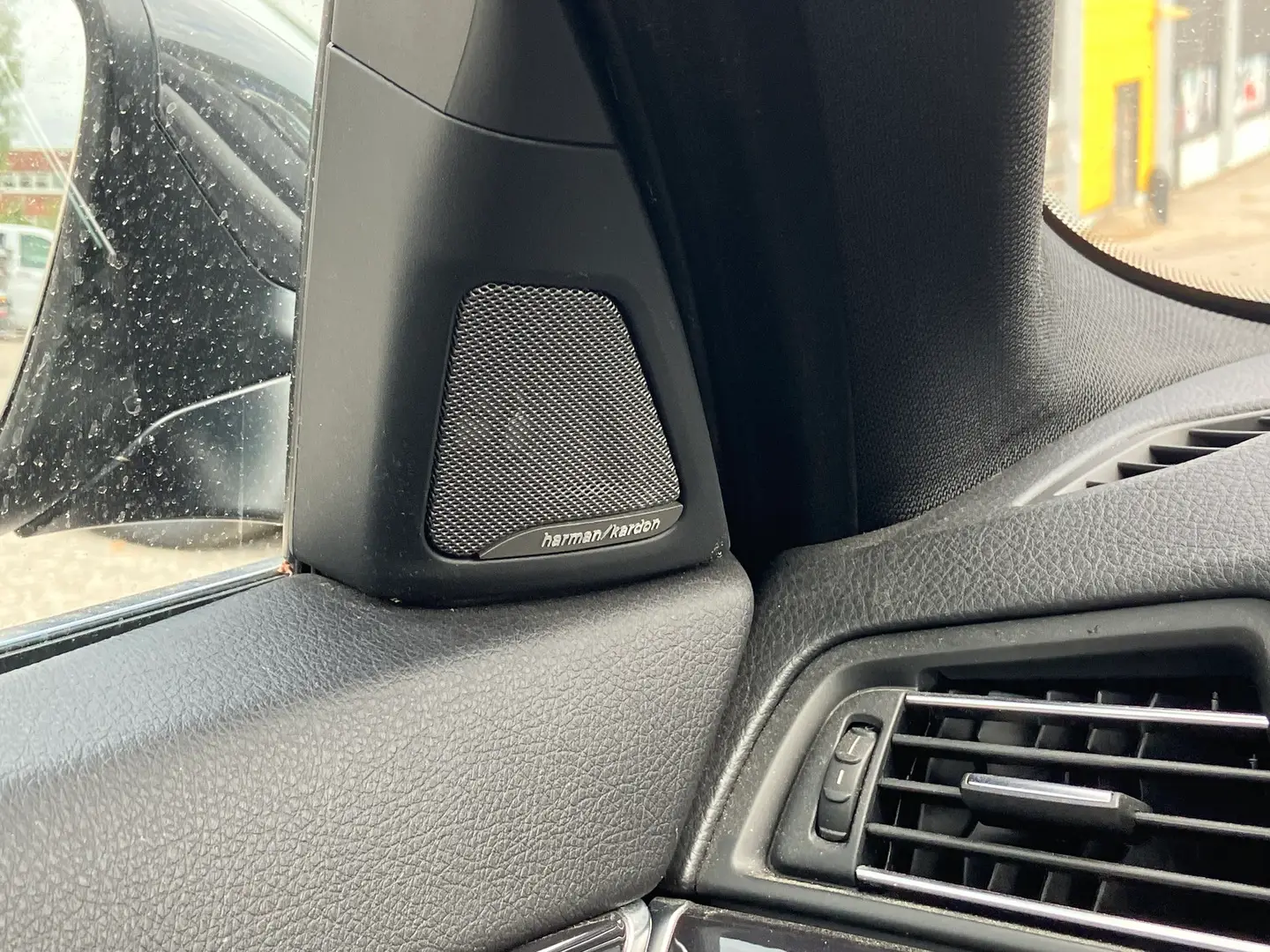 Car Image - 3PWFnGQ8r1iK4Rg4i2gtVL