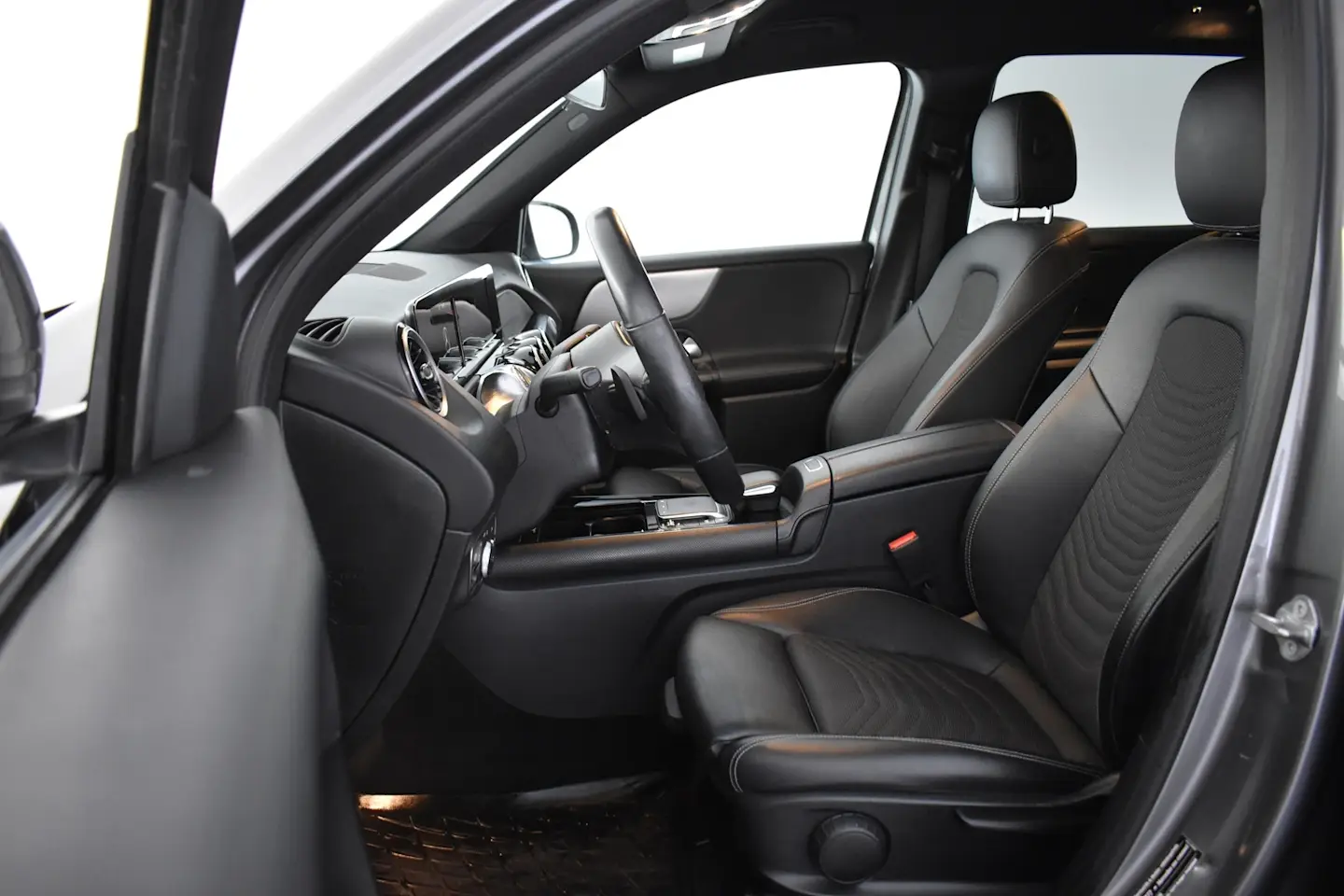 Car Image - bG0qDKzeyrByjZZmSAheX