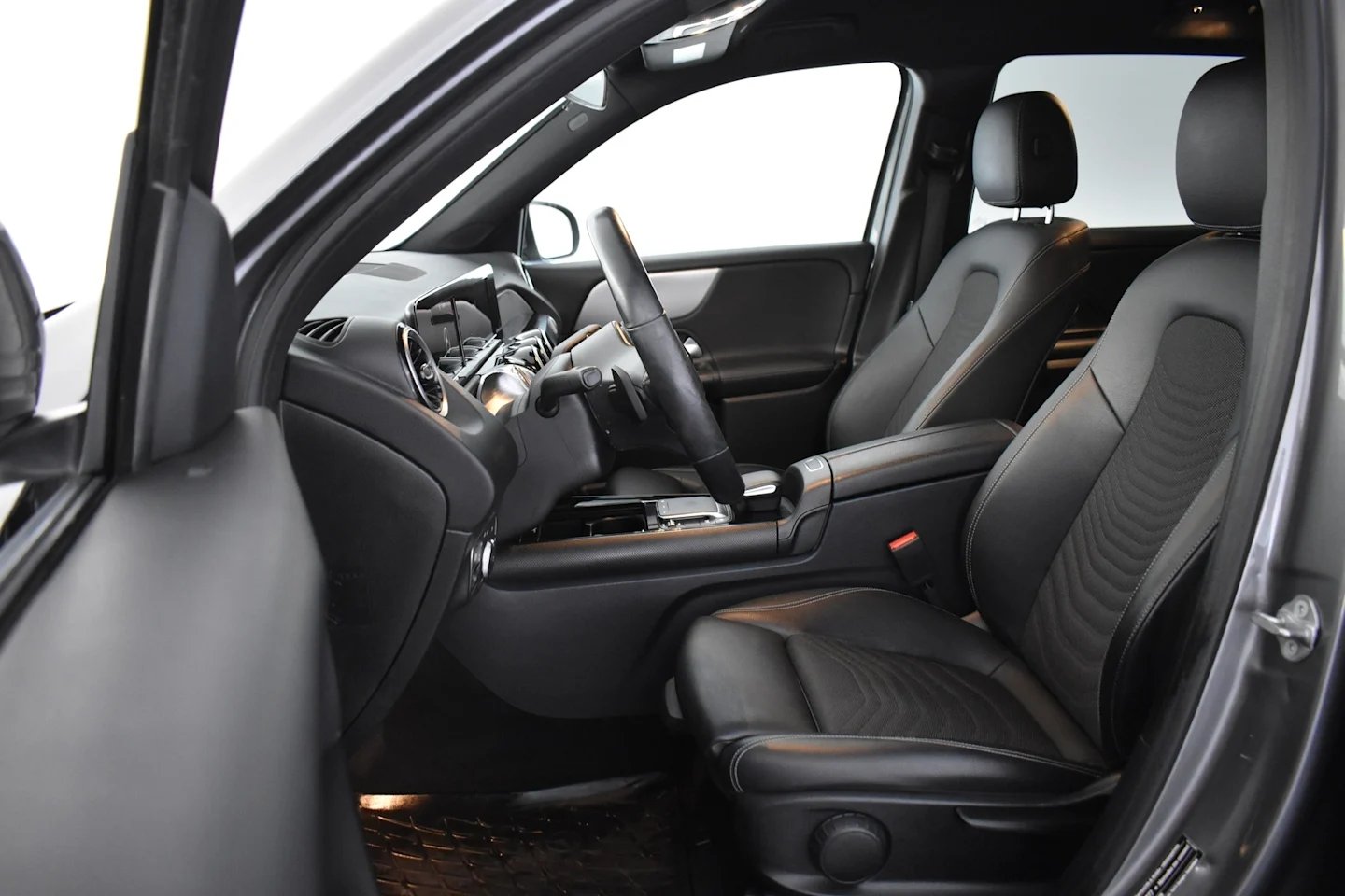 Car Image - bG0qDKzeyrByjZZmSAheX