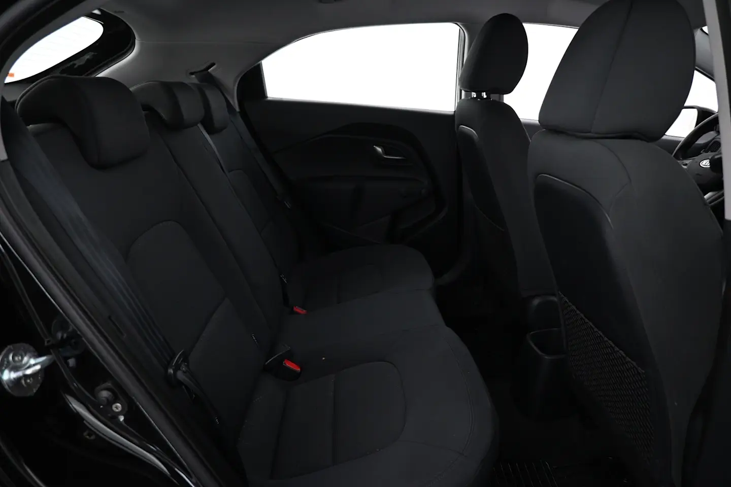 Car Image - 2mYIZjvMkQYp3XjM5w3gtI