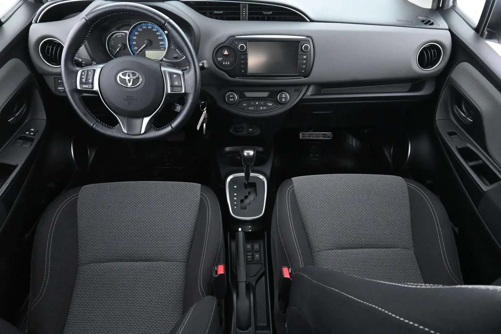 Car Image - 7Hv9gjzARlqtzPF3TknKdc