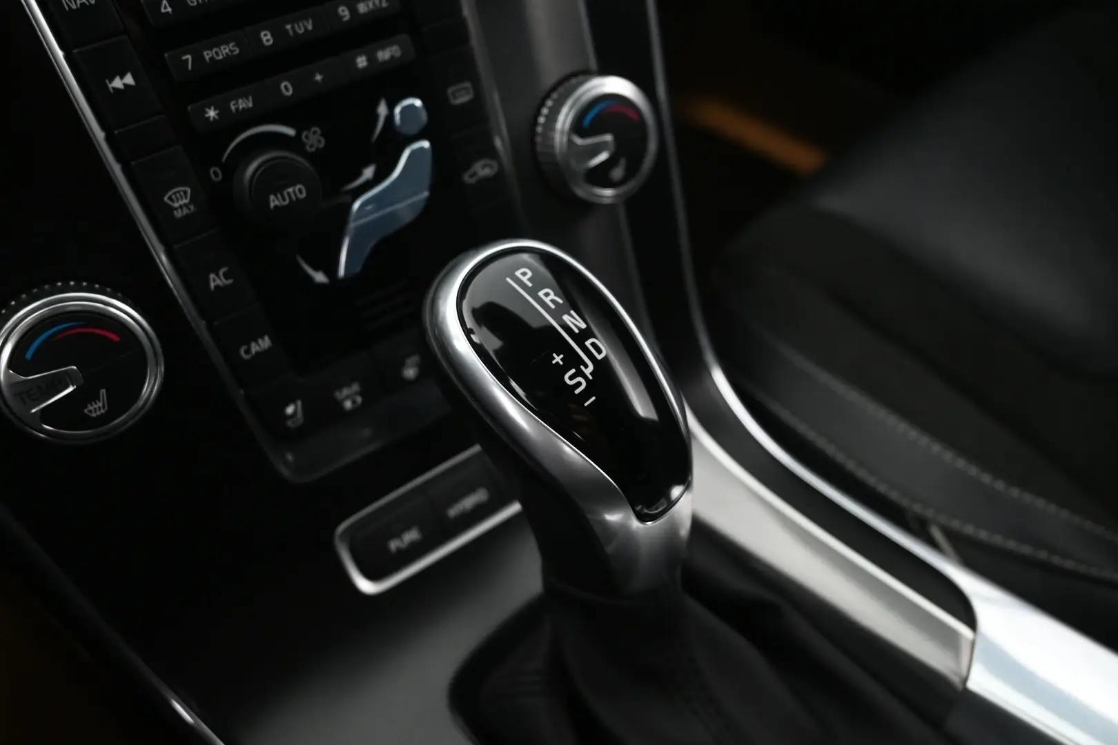 Car Image - 3Io3ctpiG6kPcK0kxYHIiC