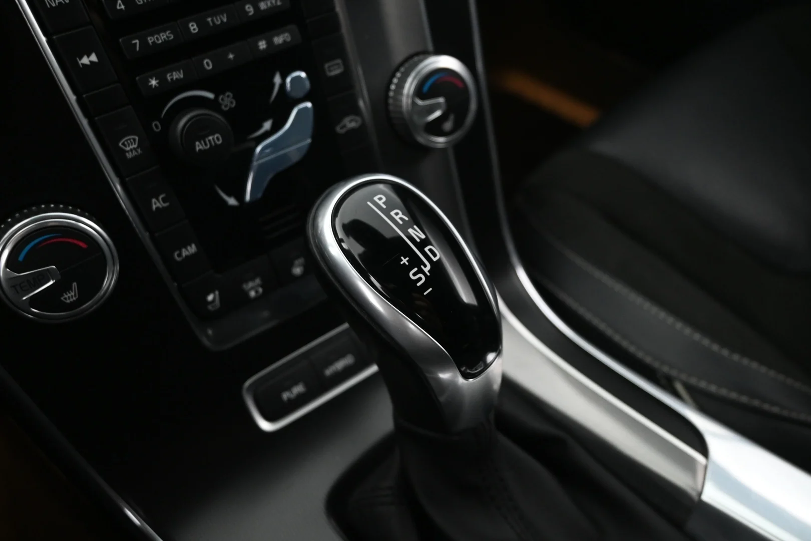 Car Image - 3Io3ctpiG6kPcK0kxYHIiC