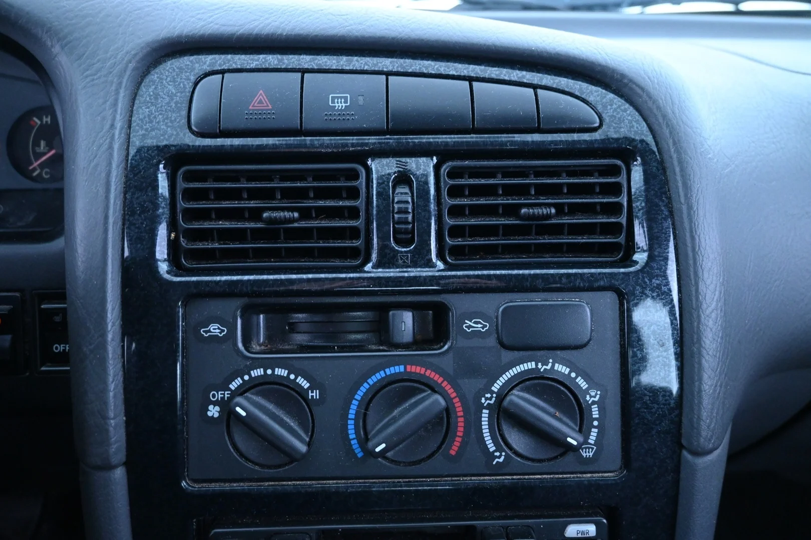 Car Image - yepSSIHTE1qYjIRIOPo7y