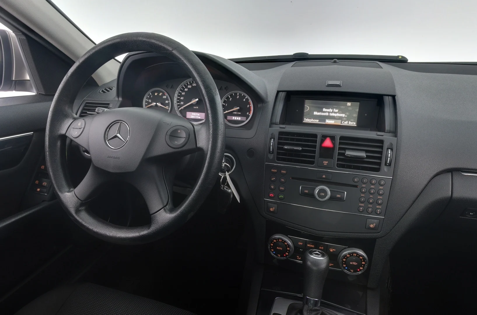 Car Image - 2cVxRjBnHZotTZbMOexOmV
