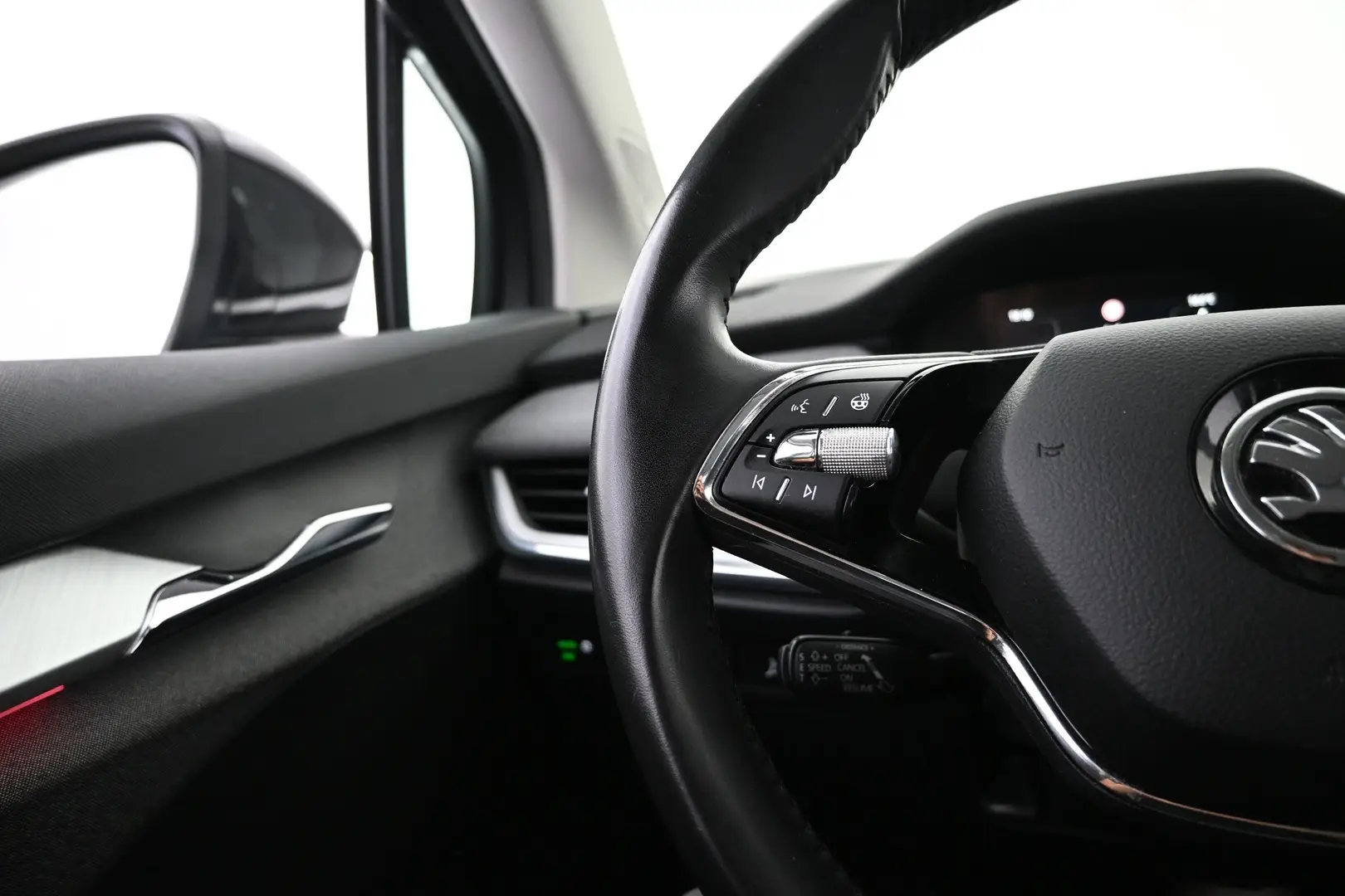 Car Image - 3vfTOYH1LmNaVvq99hgTe2
