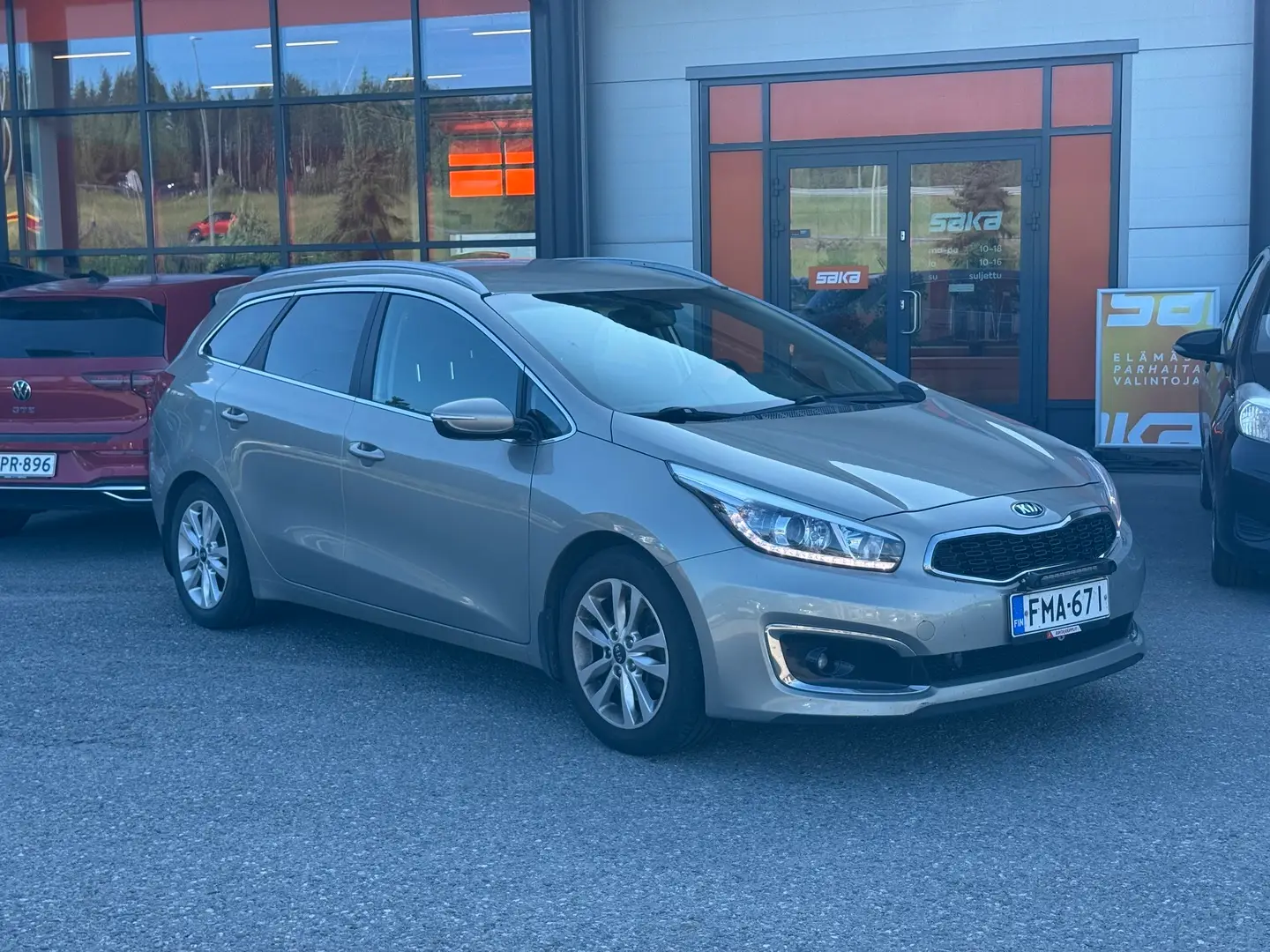 Car Image - AwDhMlsdk9SFzBPn3dLPM